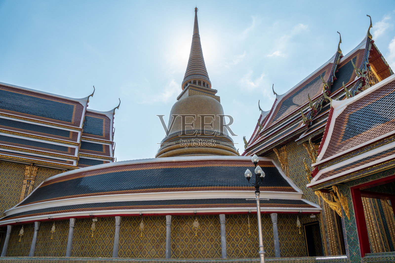 泰国曼谷的Suthat佛寺，亚洲宏伟的建筑照片摄影图片