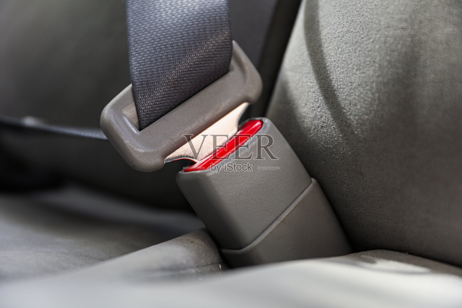 安全带和安全带扣，象征安全，预防事故，有力的形象，反对酒后驾驶，促进负责任的习惯照片摄影图片