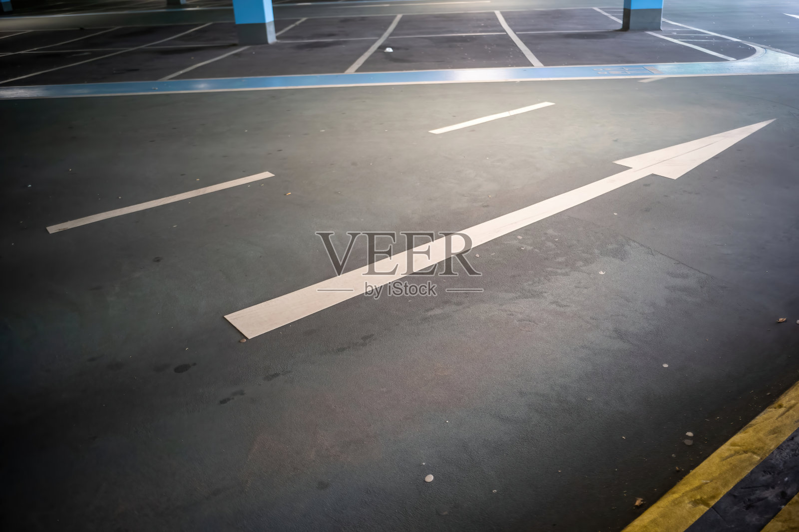 停车场的信息和标志照片摄影图片