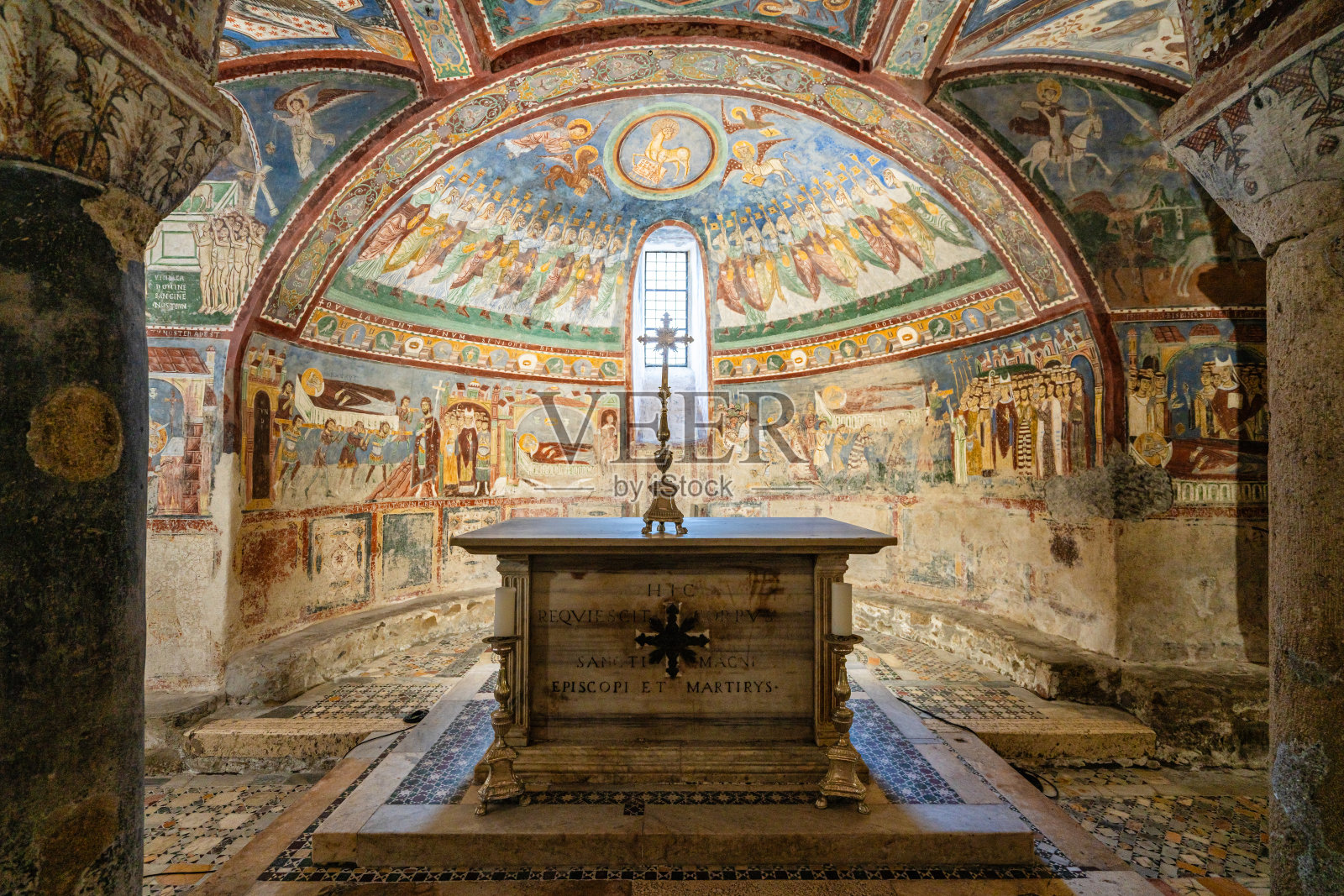 奇妙的阿纳格尼大教堂地下室的内部景观。在弗洛西诺内省，拉齐奥，意大利中部。2023年7月- 24照片摄影图片