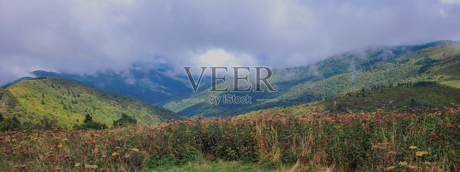 烟山-蓝山2照片摄影图片