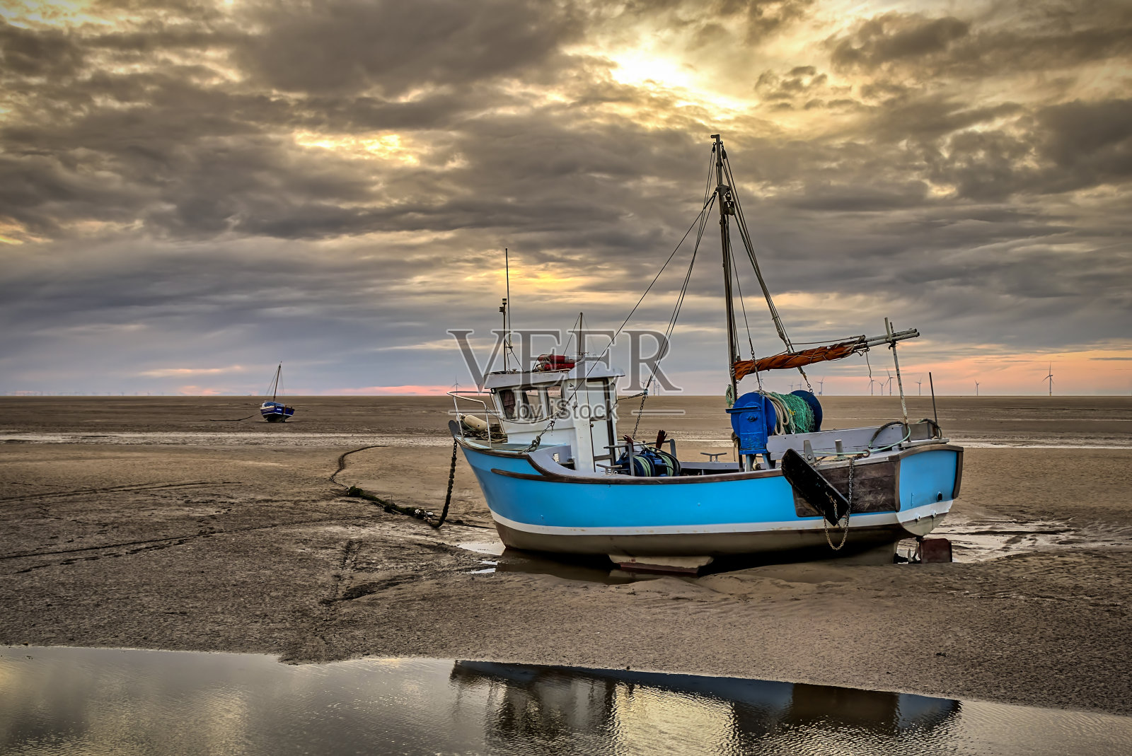 停泊的船，霍伊莱克，威勒尔照片摄影图片