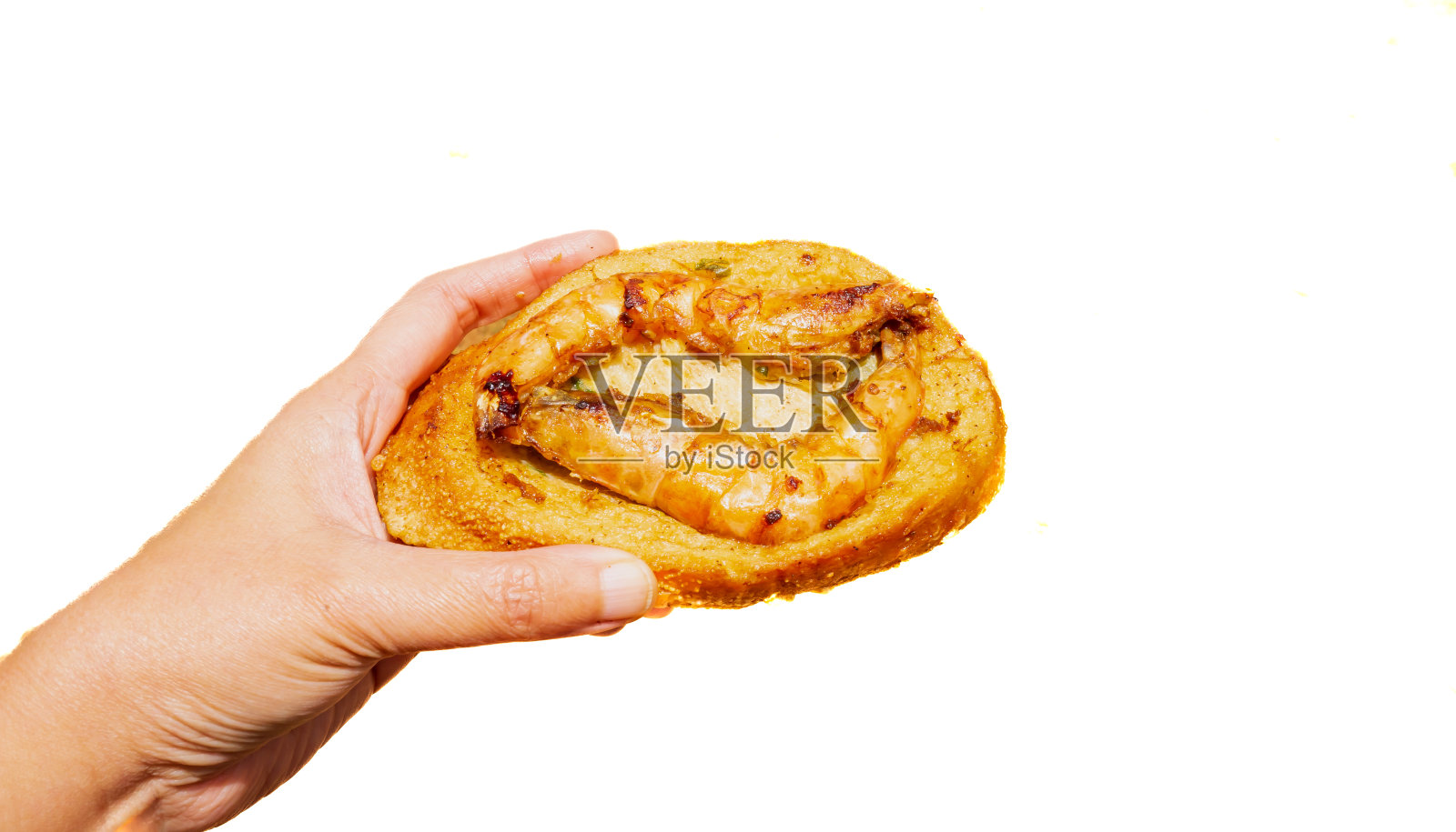 炸面包配虾或叉烧汤。越南街头小吃照片摄影图片