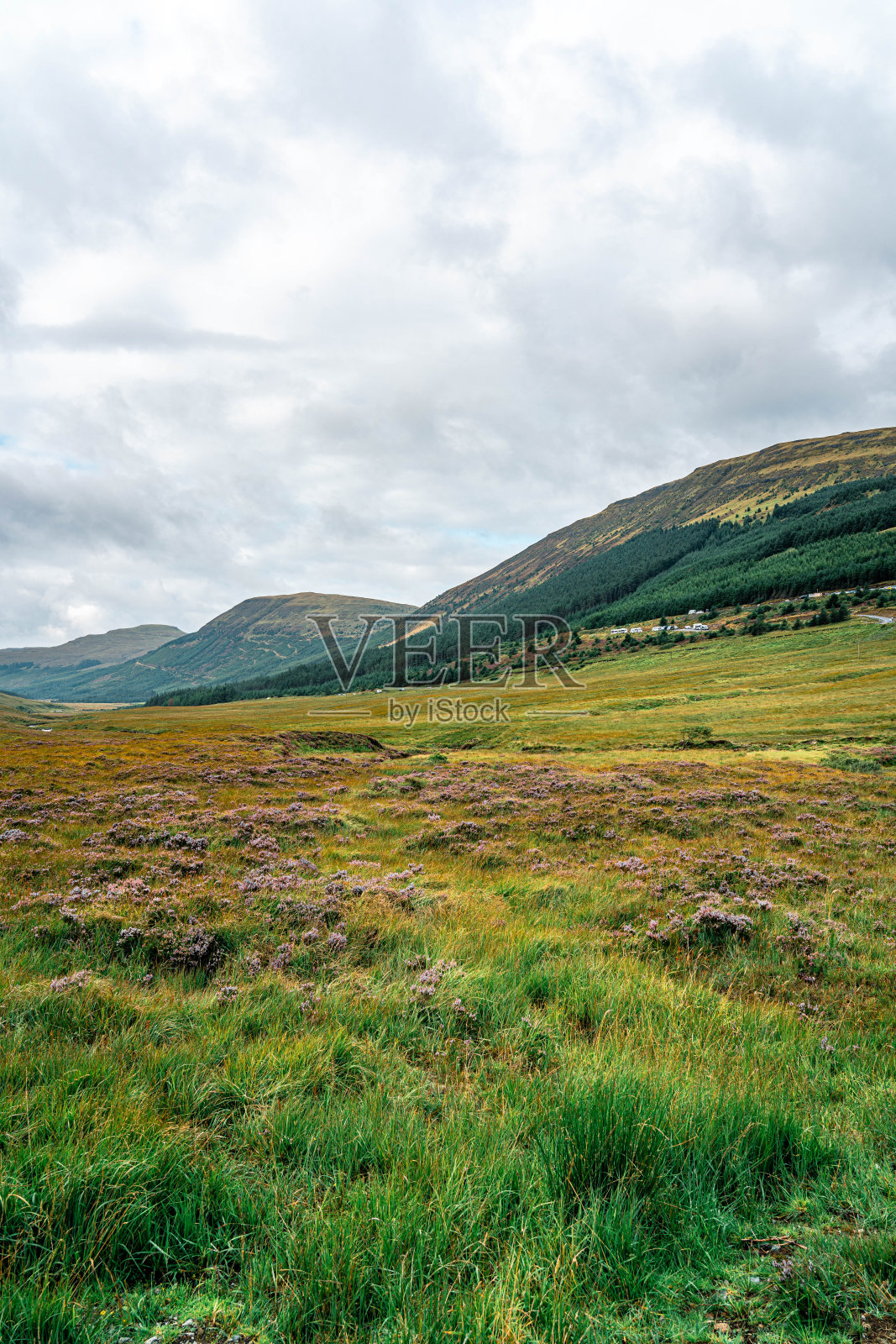 英国苏格兰斯凯岛的仙女池照片摄影图片