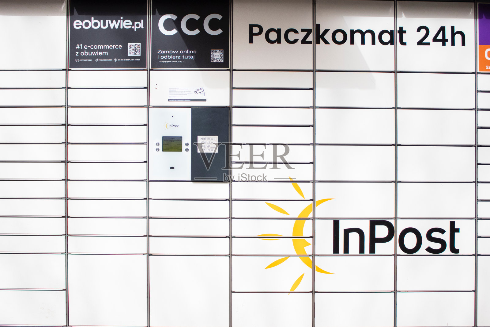 InPost自动邮政机照片摄影图片