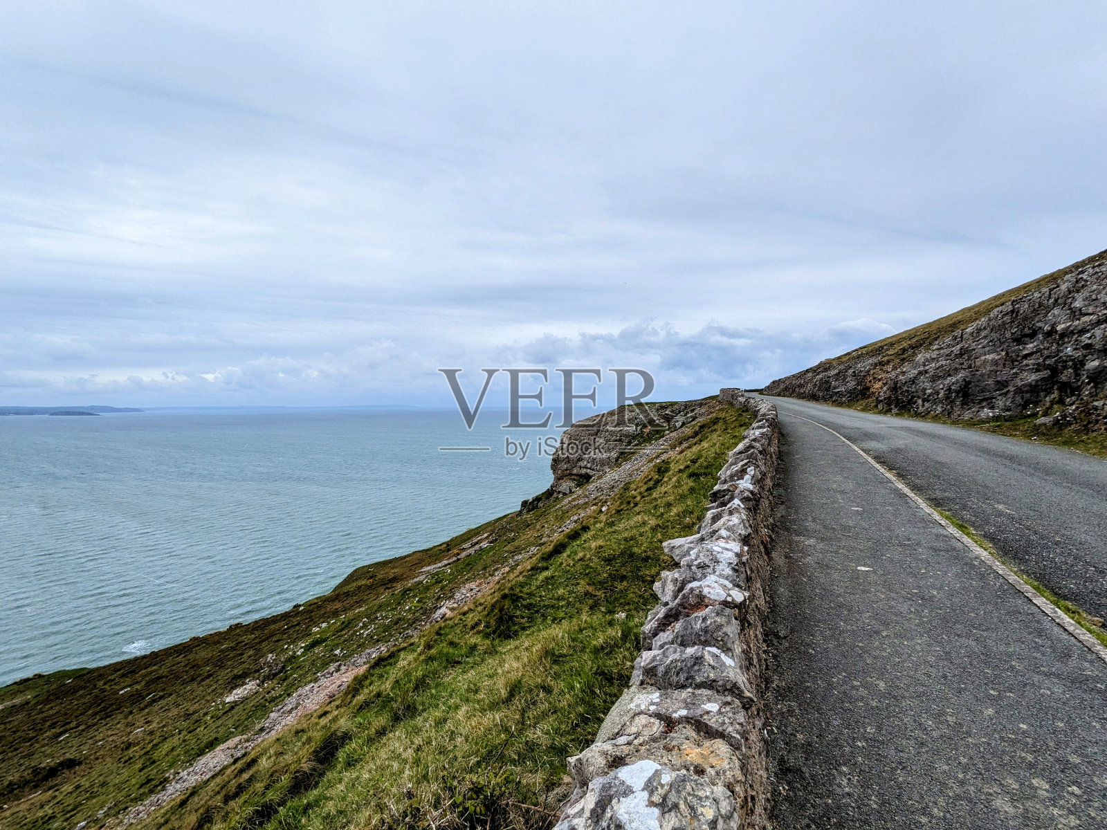 漫步在大奥姆河的海洋大道上照片摄影图片