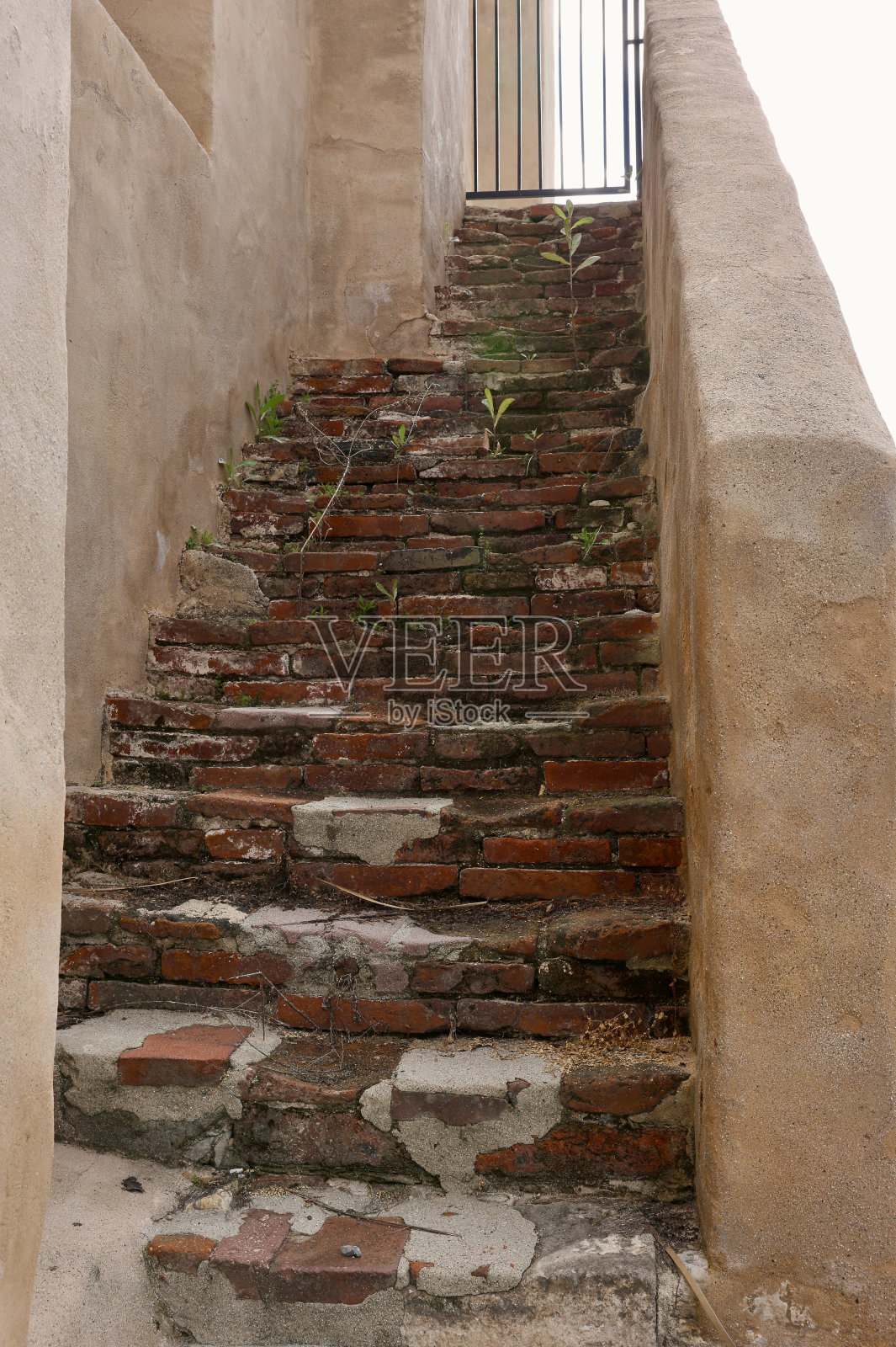 古老的遗址上的古代兵马俑台阶照片摄影图片