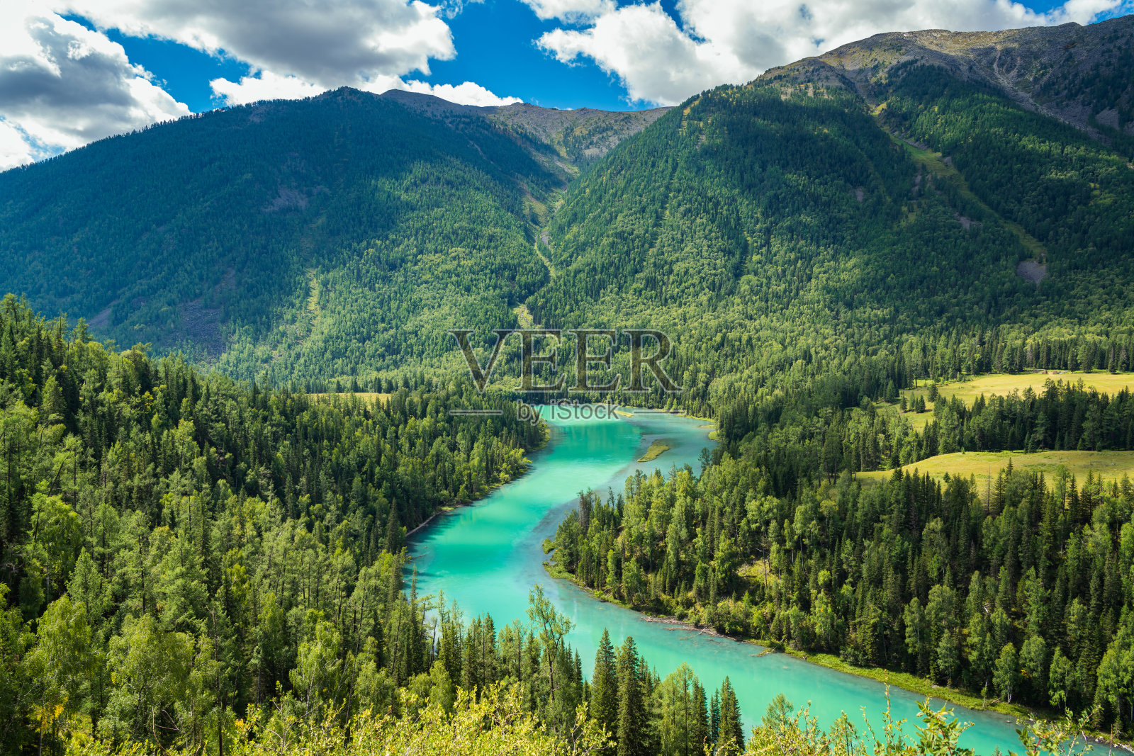 中国新疆阿勒泰喀纳斯风景区风景照片摄影图片