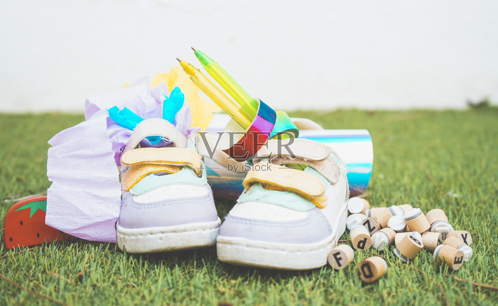 儿童教育中创意、创新和自由的概念意象照片摄影图片