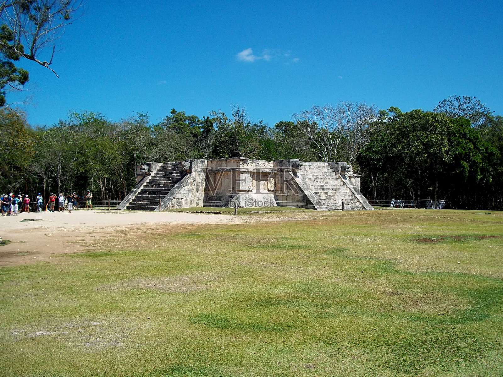 墨西哥奇琴伊察的古代玛雅遗址照片摄影图片