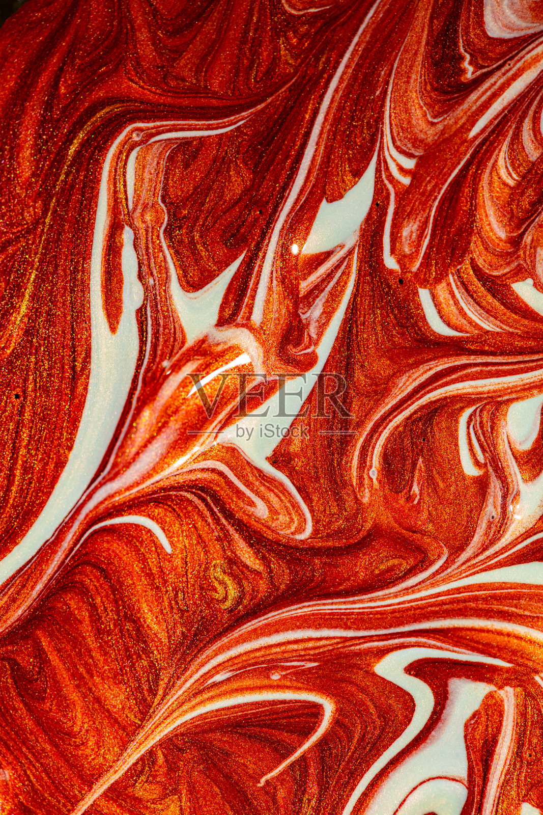 特写红色流体金属漆纹理背景照片摄影图片