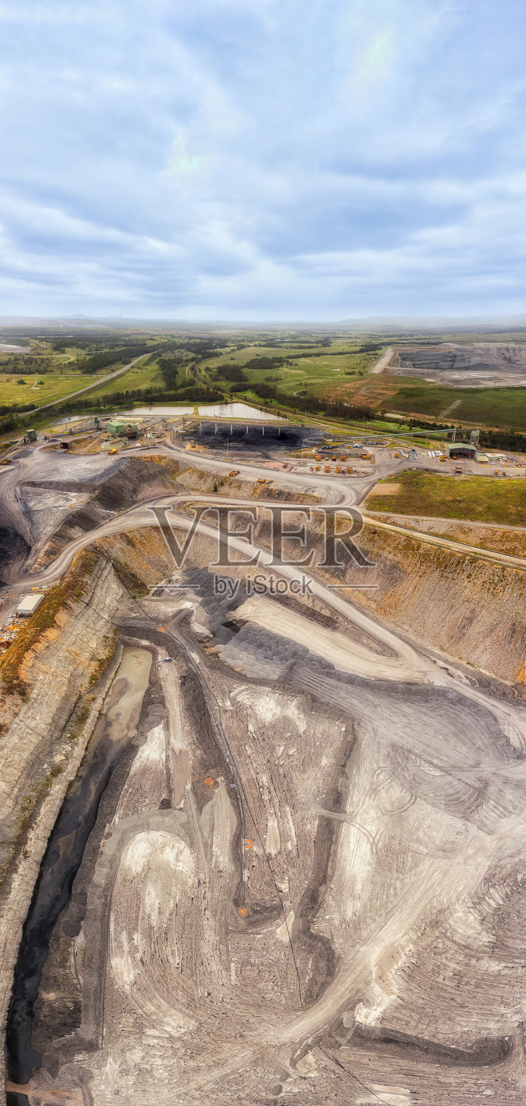 D阿什顿矿底部2天垂直锅照片摄影图片