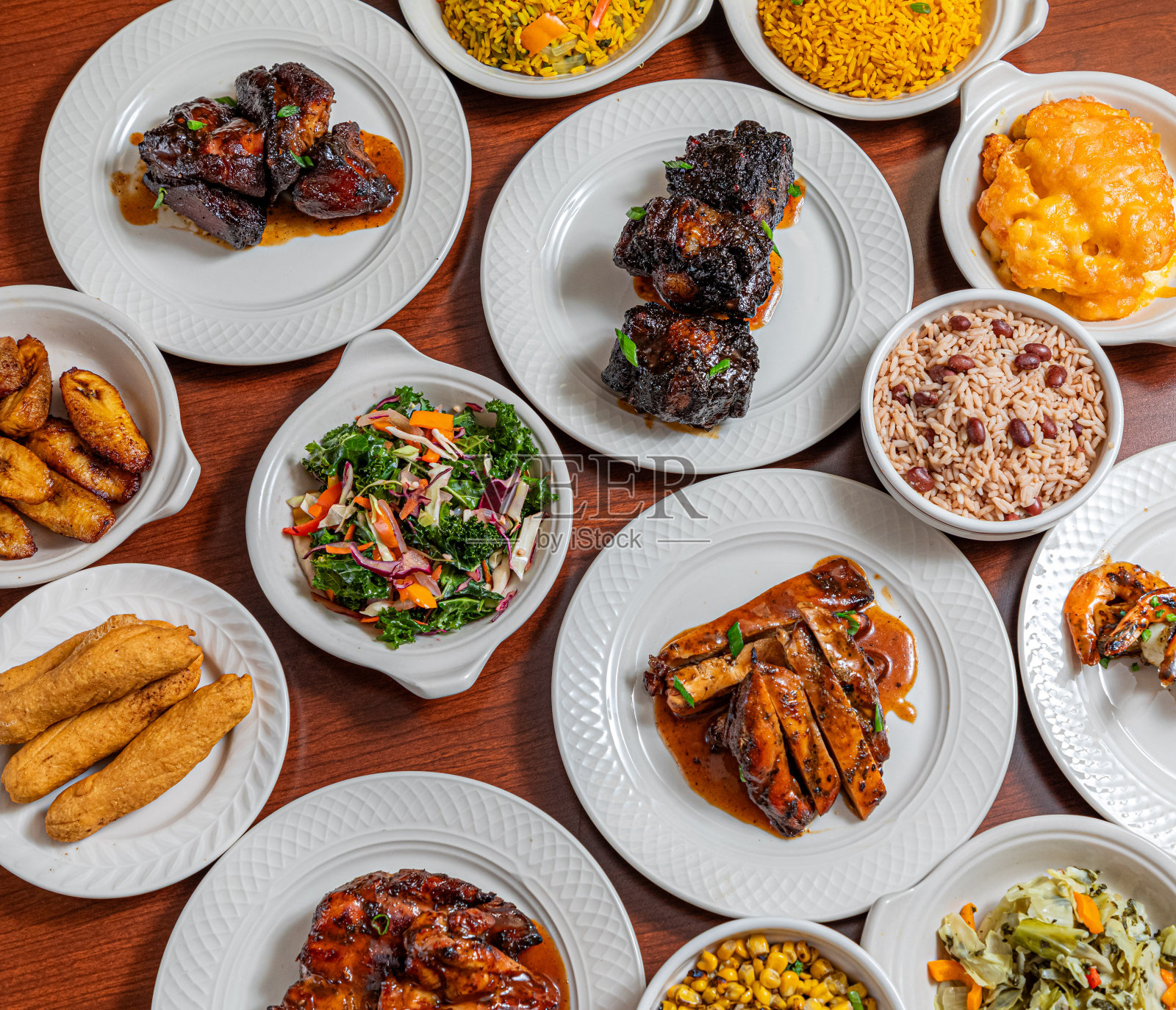 食物照片-各种主菜，开胃菜，甜点等。照片摄影图片