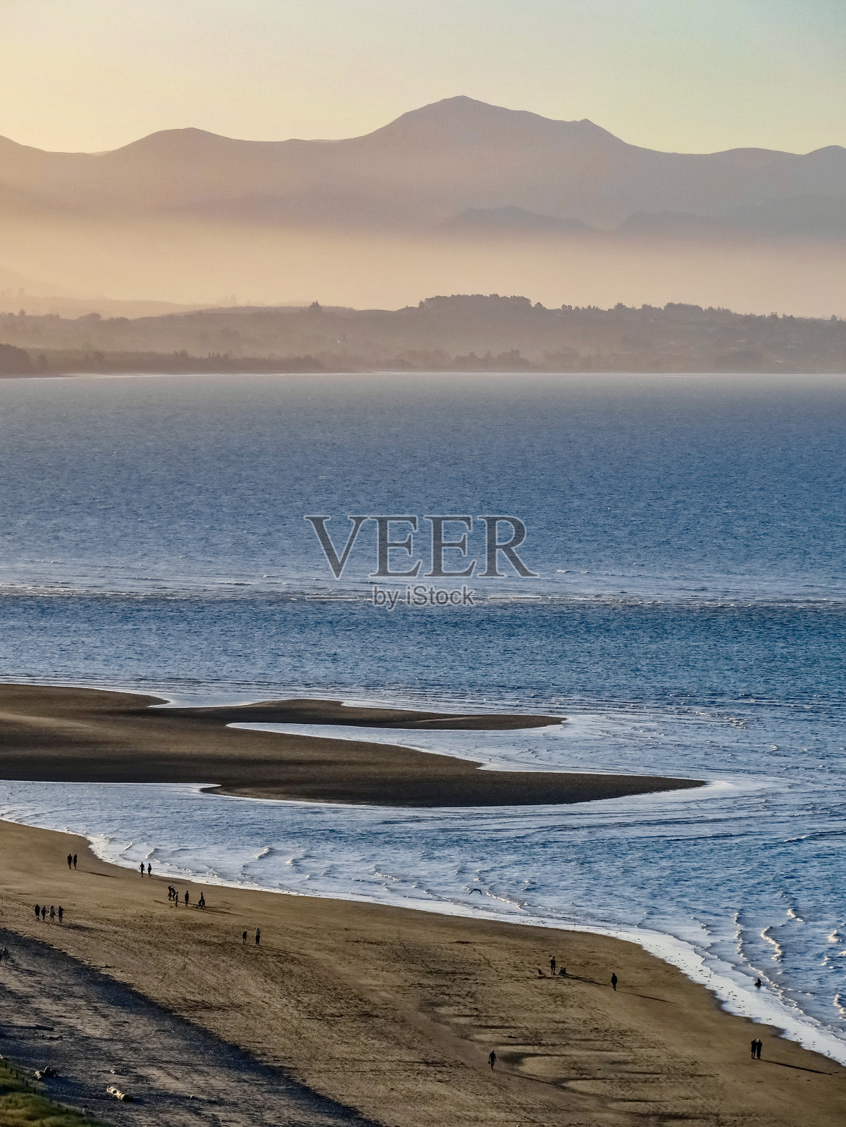 塔斯曼湾的塔胡努伊海滩照片摄影图片