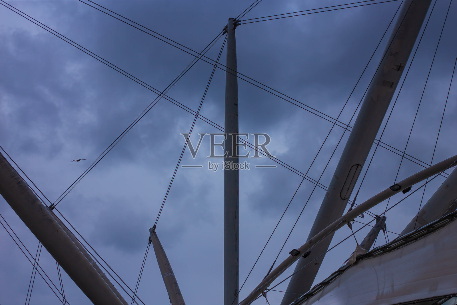 意大利利古里亚热那亚26.04.2024。意大利热那亚的城市景观:老港口的景色照片摄影图片