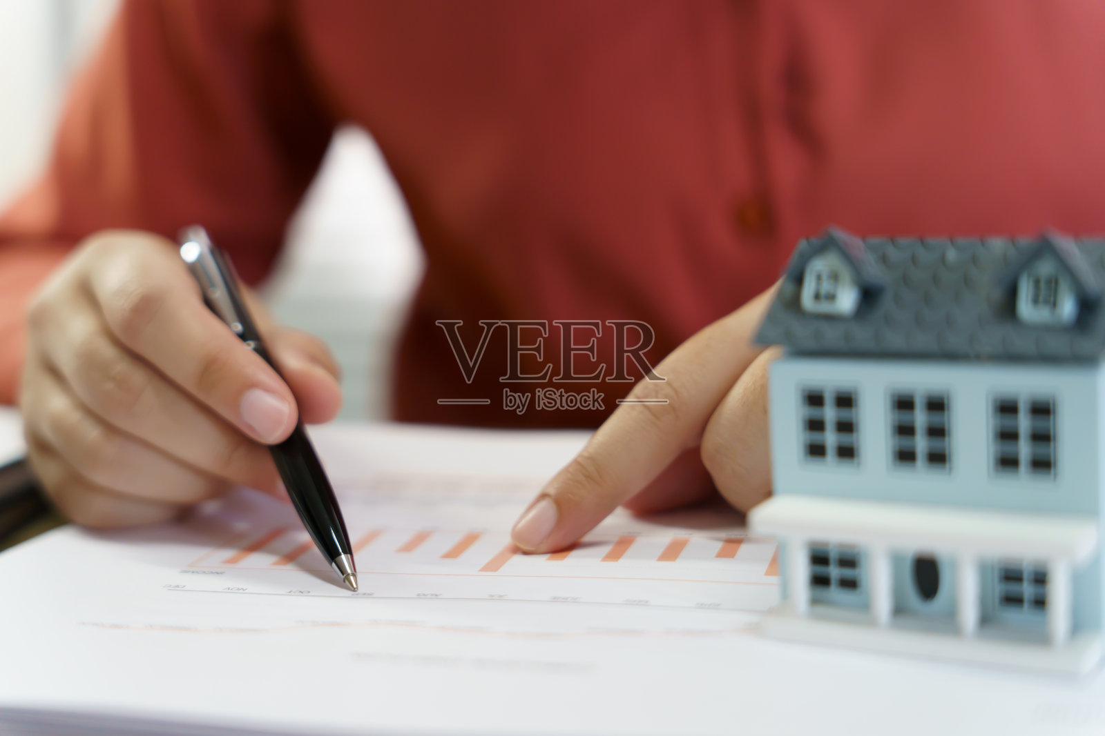 不动产投资、财产保险及安全。房地产中介提供房子照片摄影图片