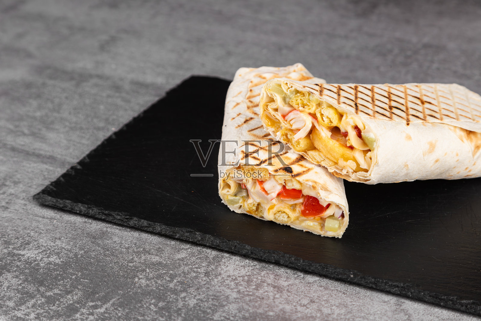 切片烤肉卷照片摄影图片