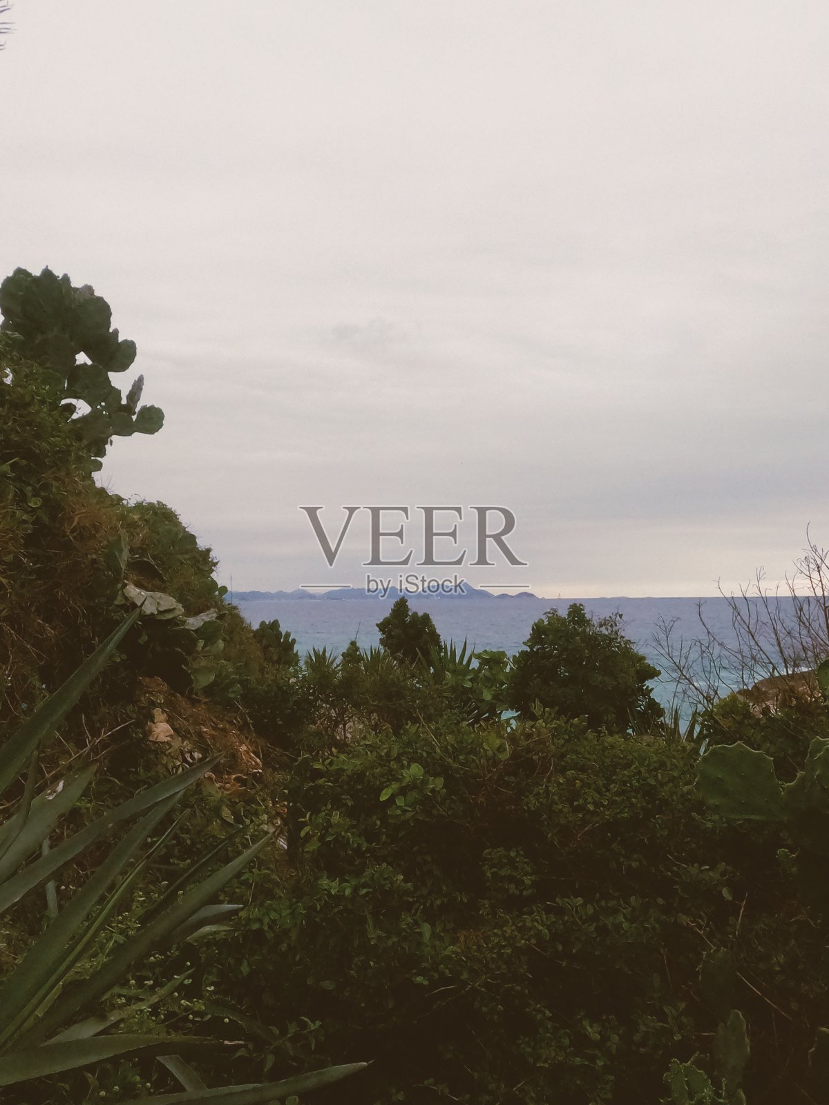 旅游目的地，里约热内卢的Arpoador海滩照片摄影图片