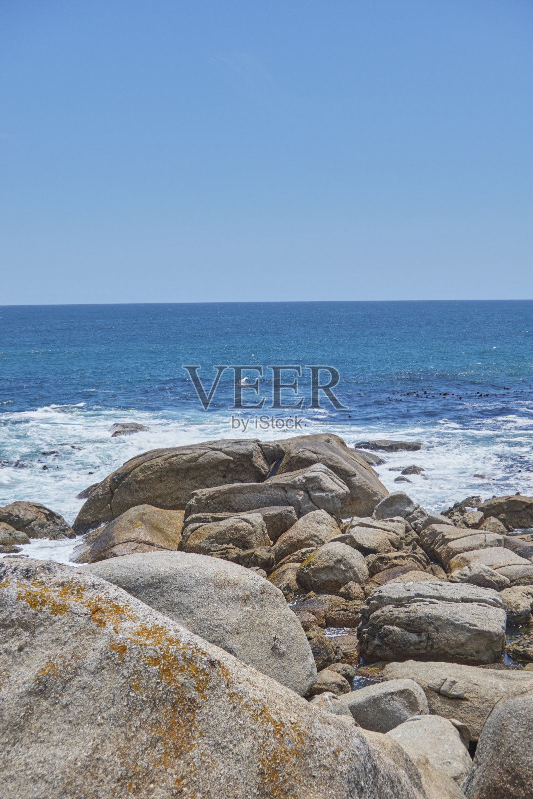 美丽的岩石海岸线-靠近开普敦照片摄影图片