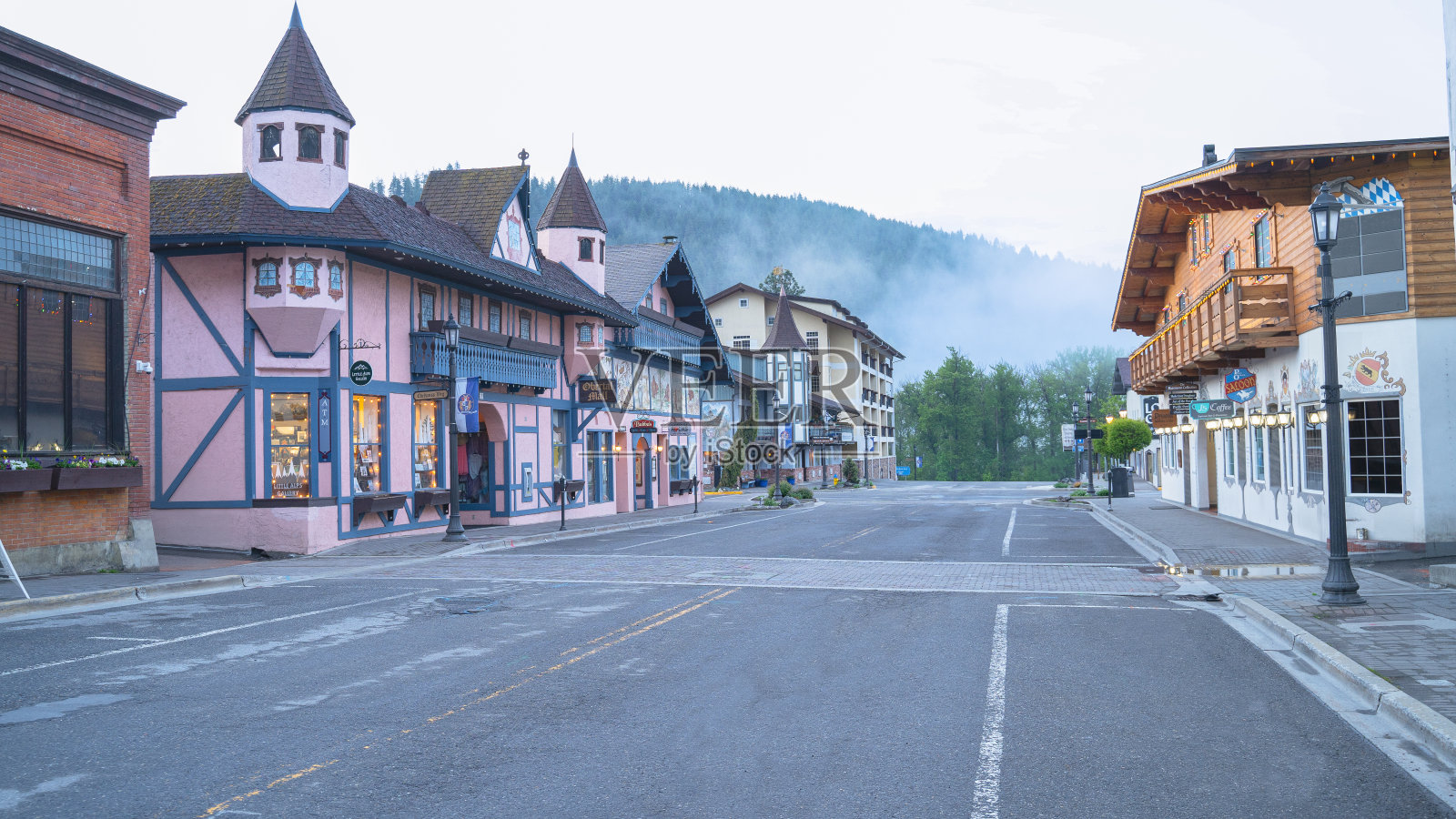 华盛顿莱文沃斯的一条街道照片摄影图片