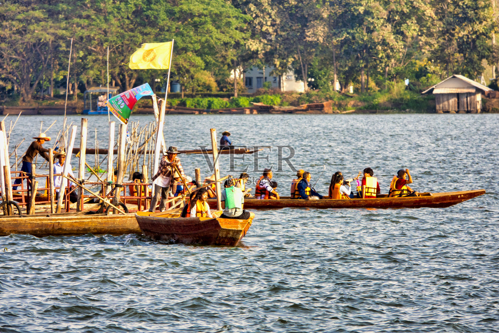 旅游的船照片摄影图片