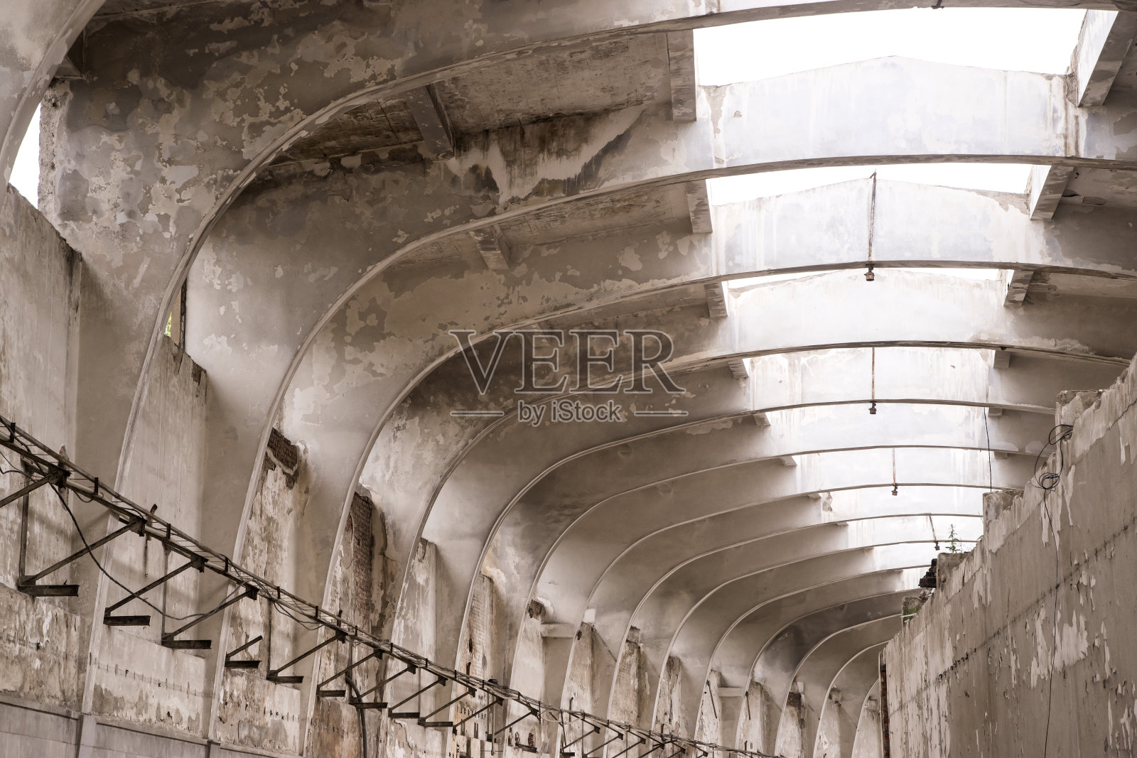 工业建筑屋顶内部照片摄影图片