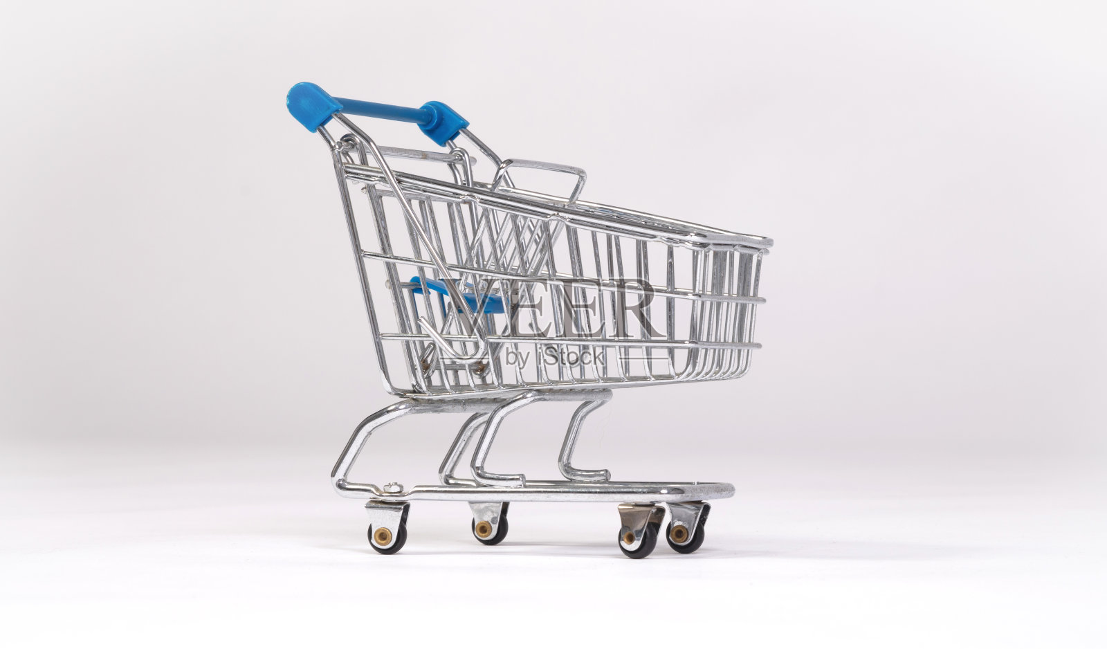 小购物车孤立在坚实的背景照片摄影图片