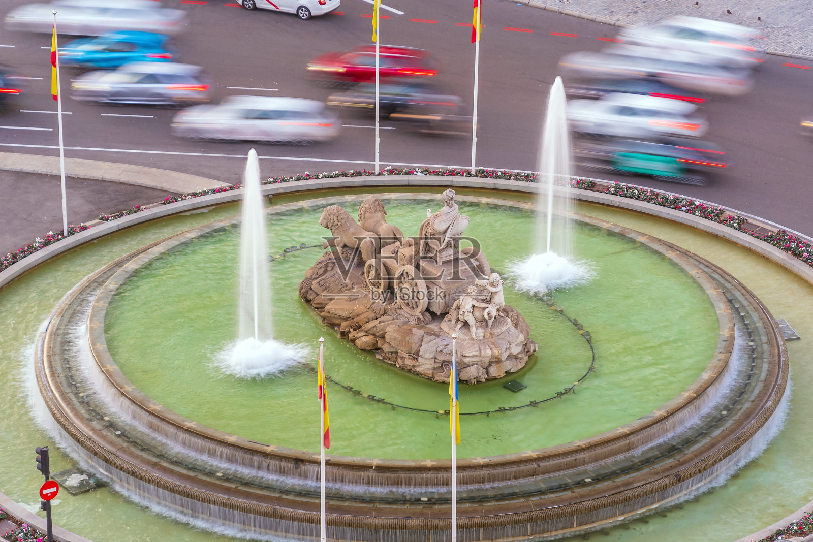 西班牙马德里的西贝勒斯喷泉照片摄影图片