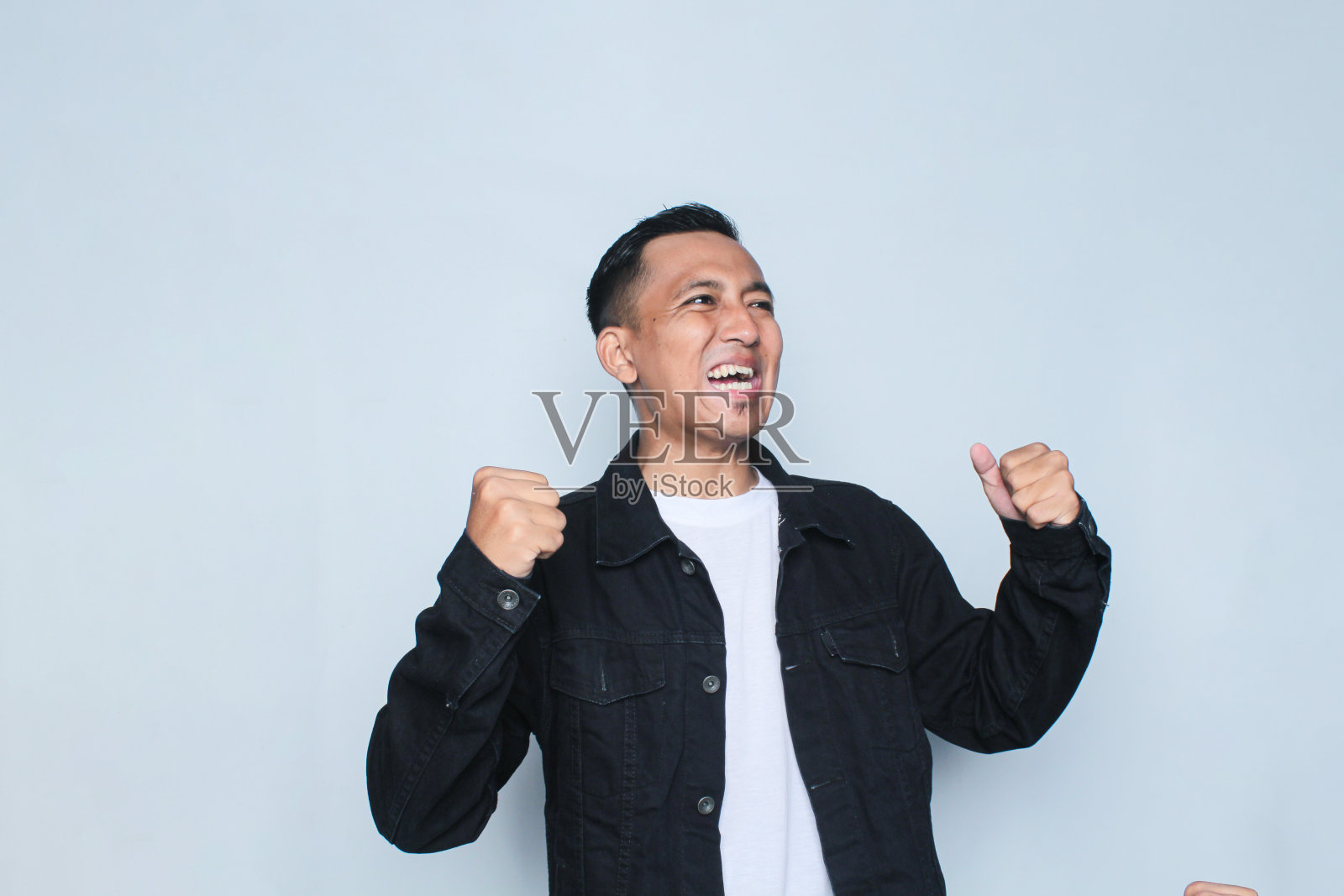 胜利者和快乐的表情。照片摄影图片