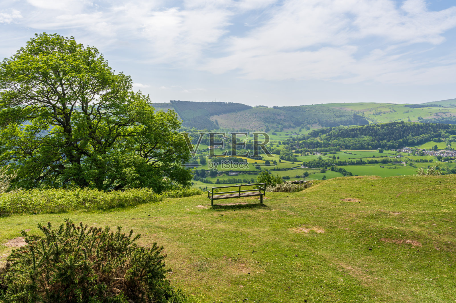 英国威尔士兰戈伦附近登比郡全景步道上的景观照片摄影图片