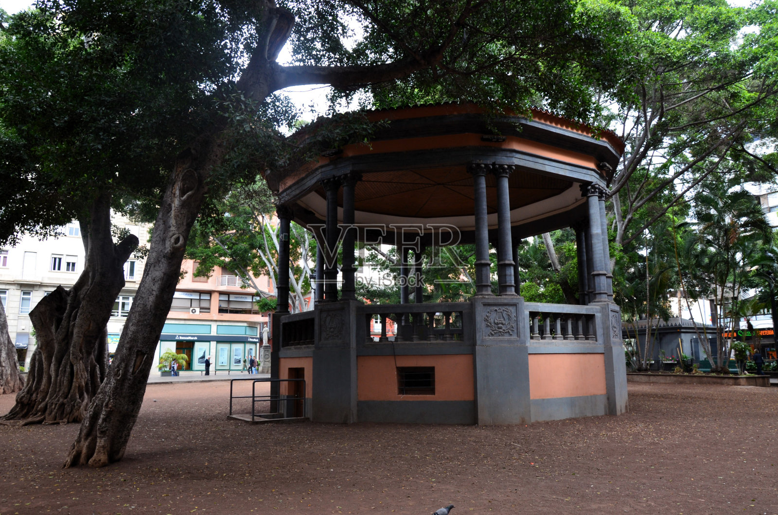 圣克鲁斯特内里费的阿斯图里亚斯王子广场。加那利群岛。西班牙照片摄影图片