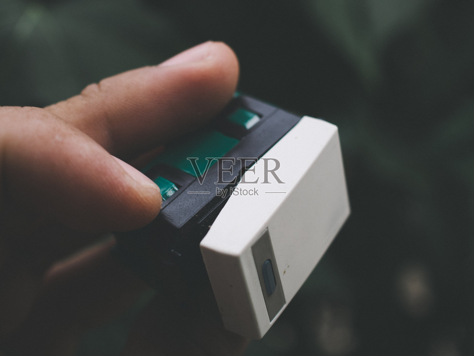 220伏电灯开关照片摄影图片