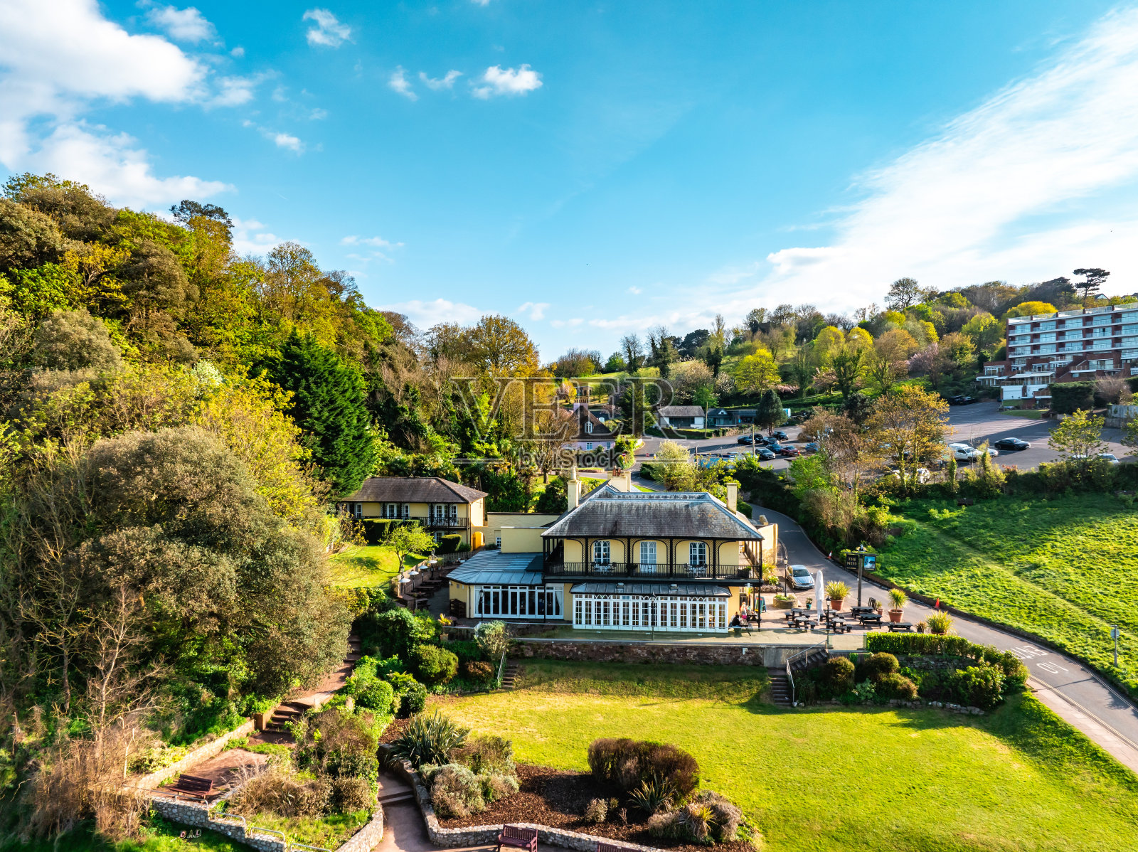 无人机瞰泰格茅斯和沙尔登，德文郡，英国照片摄影图片