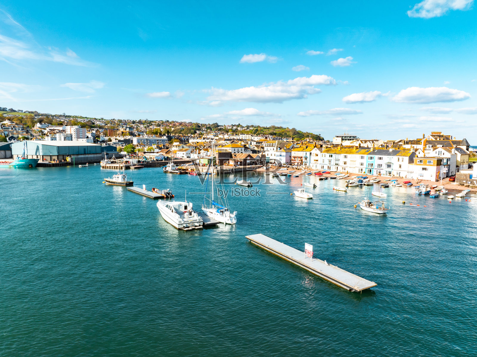 无人机拍摄的英国德文郡泰格茅斯照片摄影图片