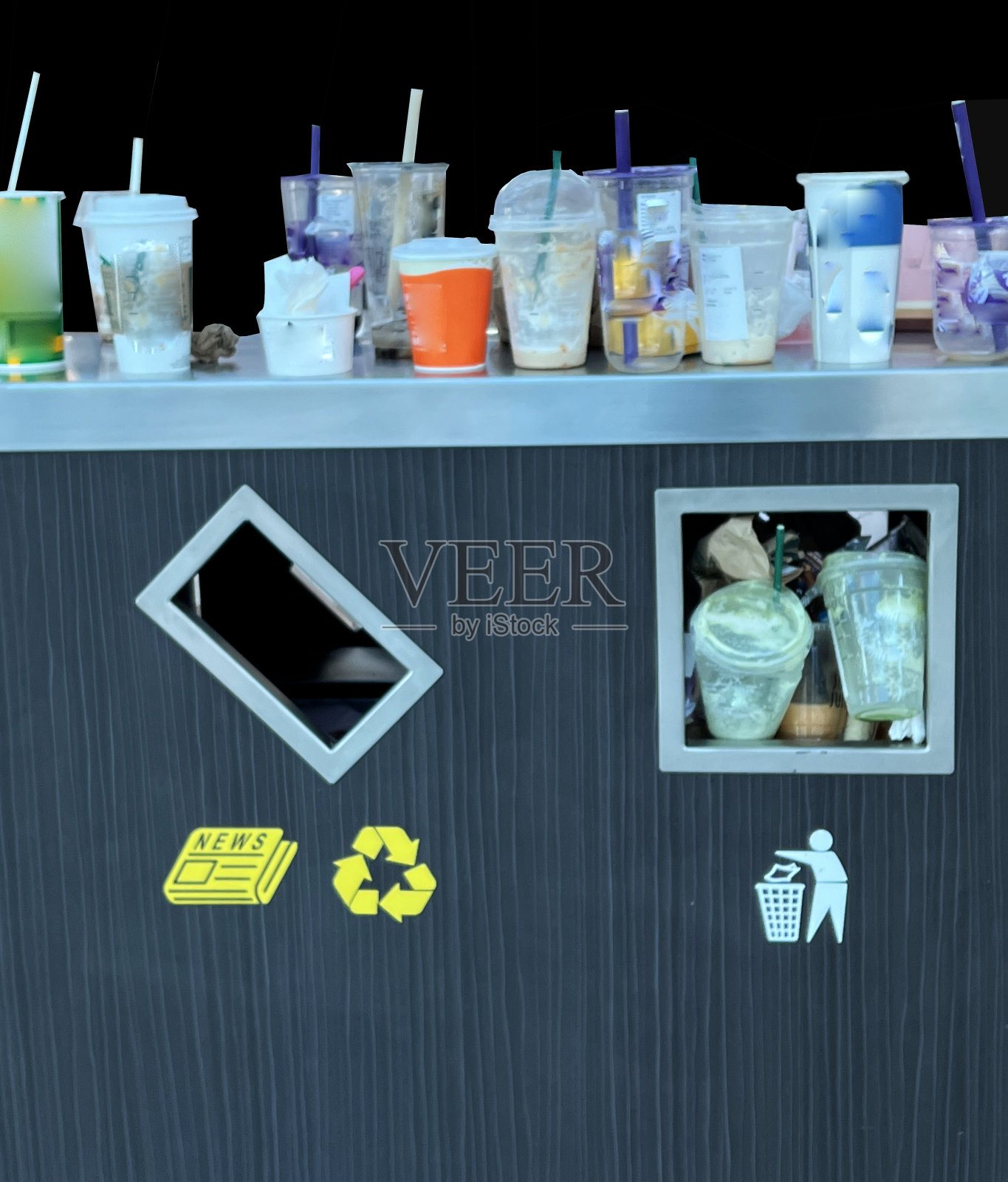 购物中心忙碌的一天照片摄影图片