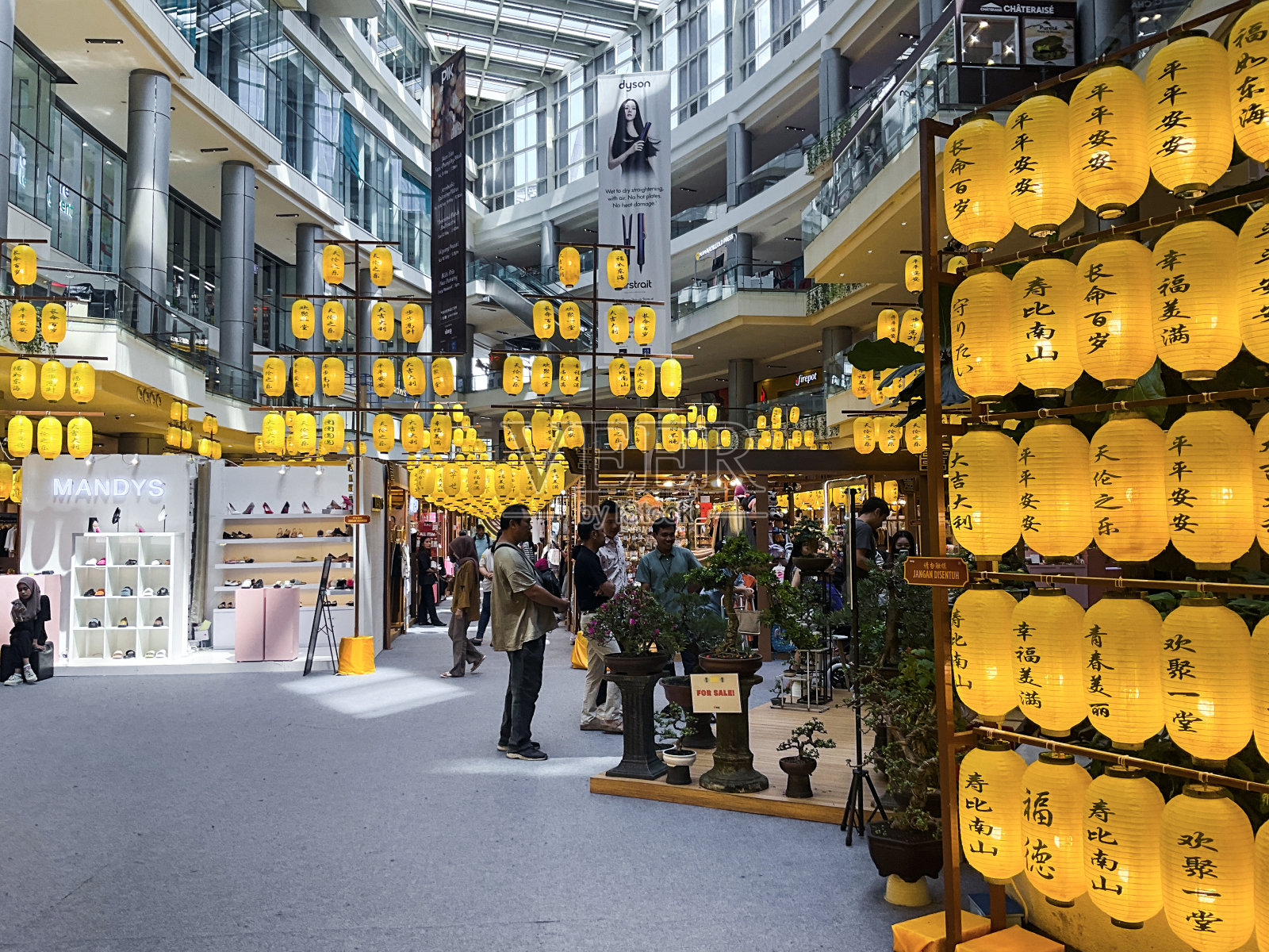 元宵节集市照片摄影图片