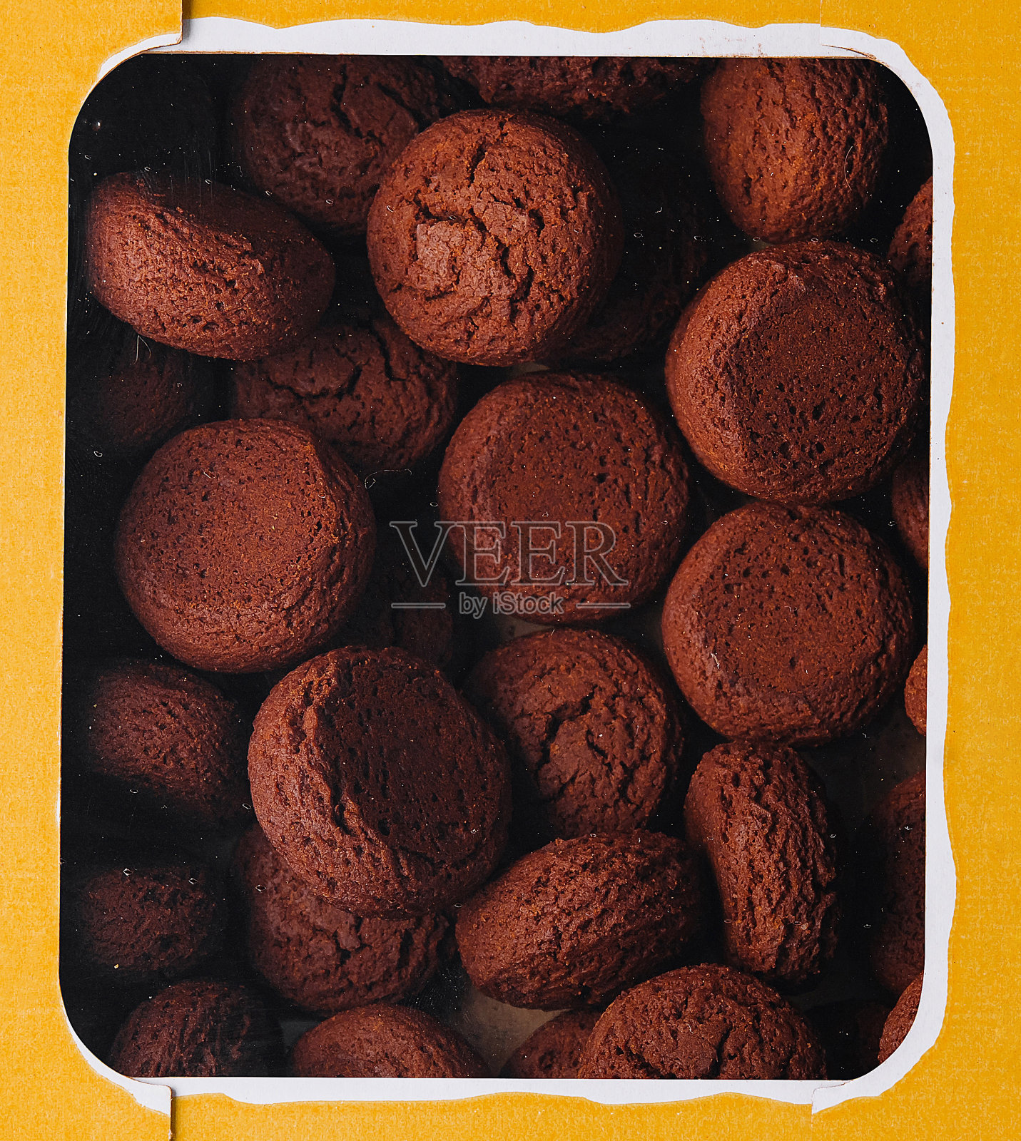 一盒巧克力松露俯视图照片摄影图片