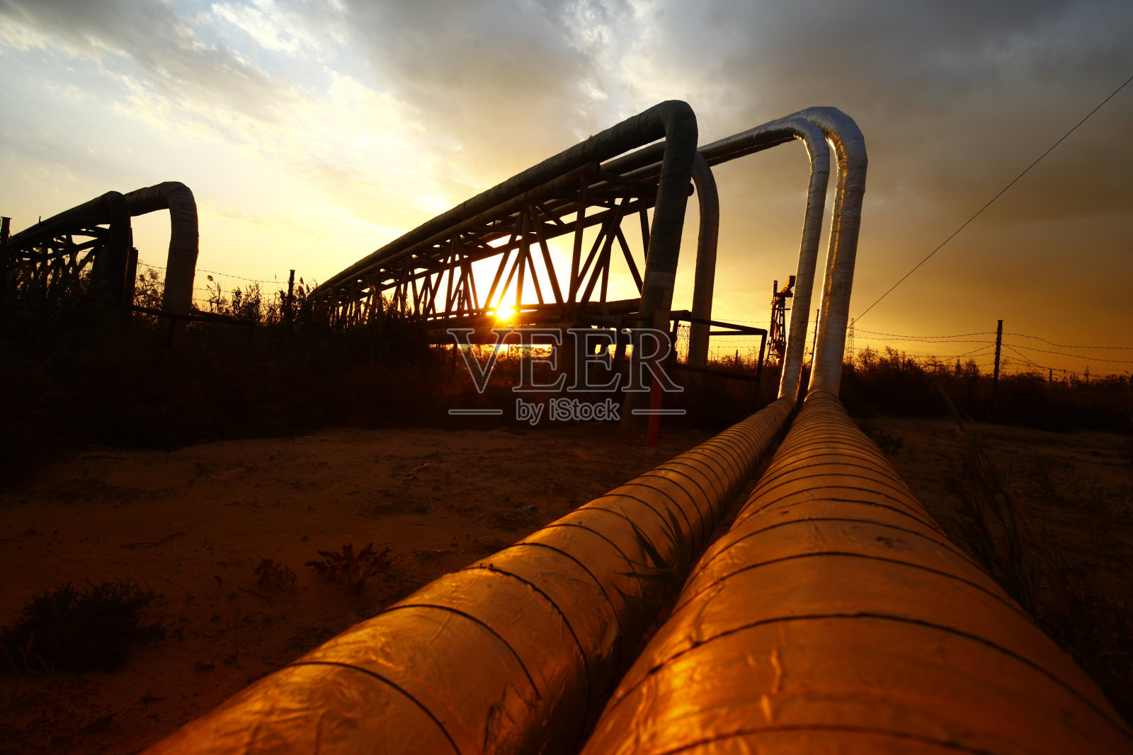 石油管道，石油工业设备照片摄影图片