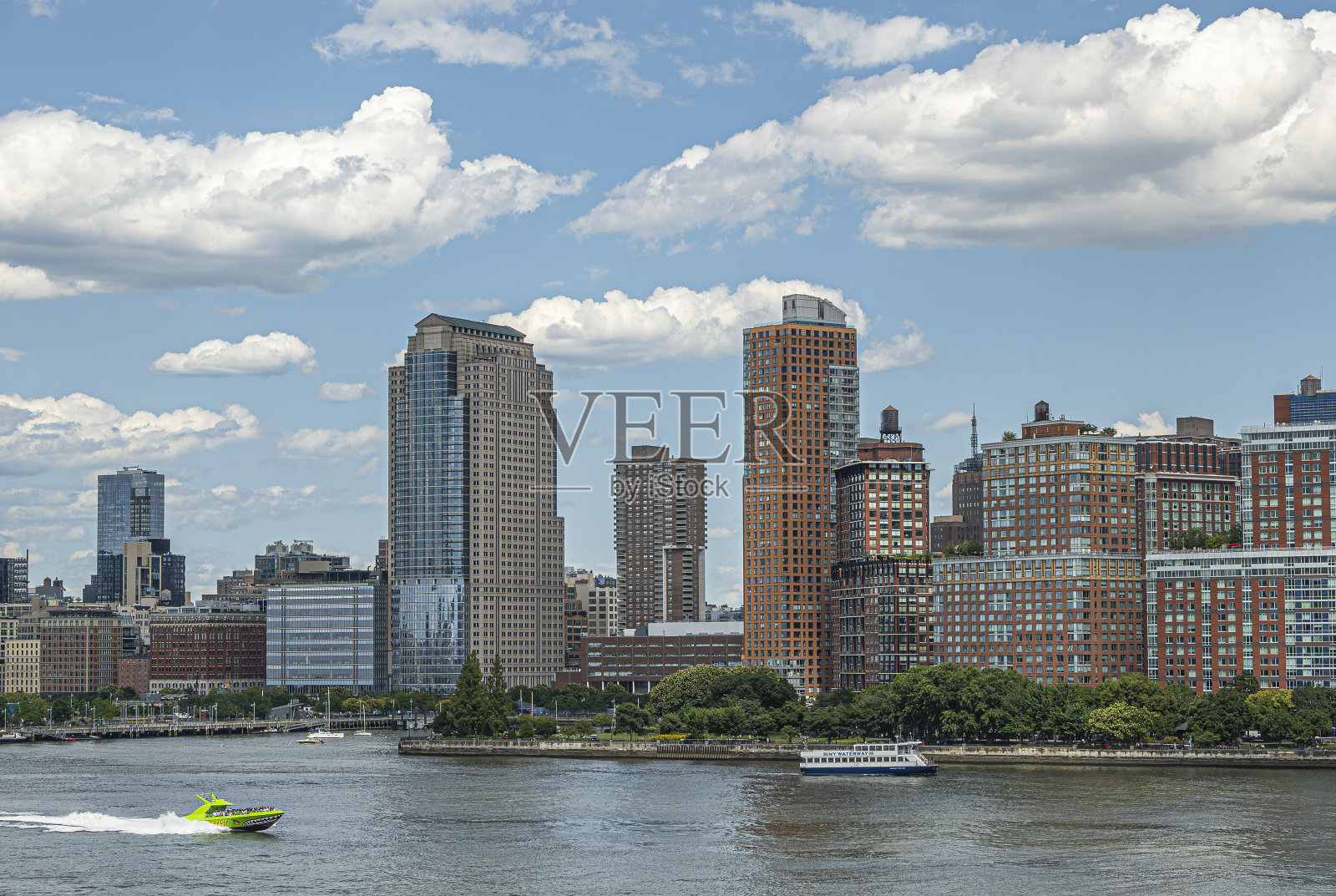 美国纽约市总部大楼和史岱文森高中照片摄影图片