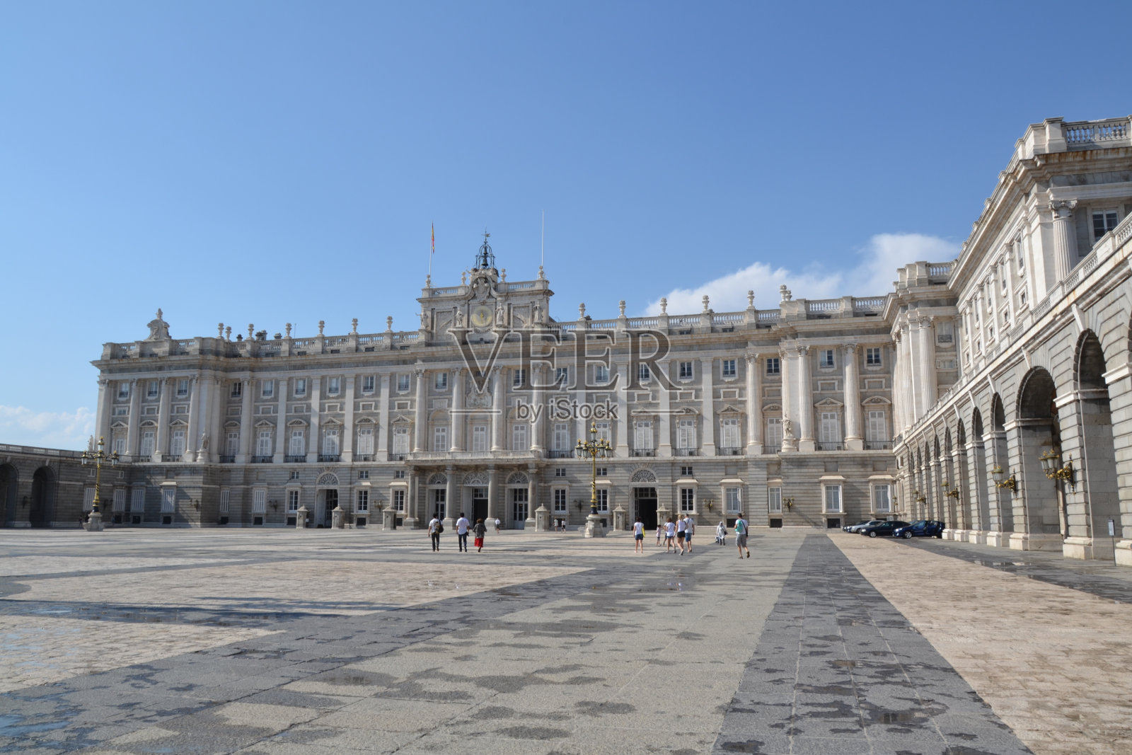 从院子里看皇宫照片摄影图片