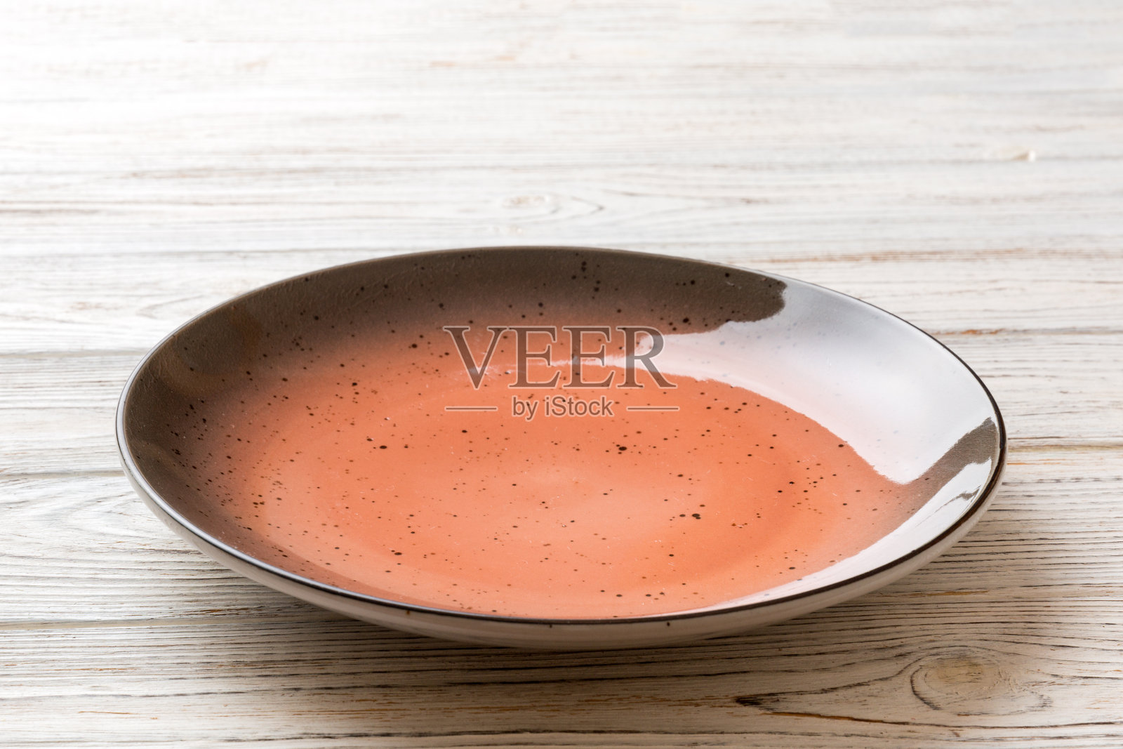 木质背景上的空红板透视图。为你的设计留出空间照片摄影图片