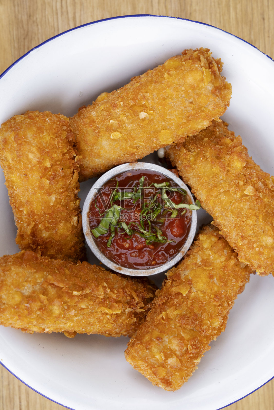 极品马苏里拉蘸酱棒的俯视图照片摄影图片