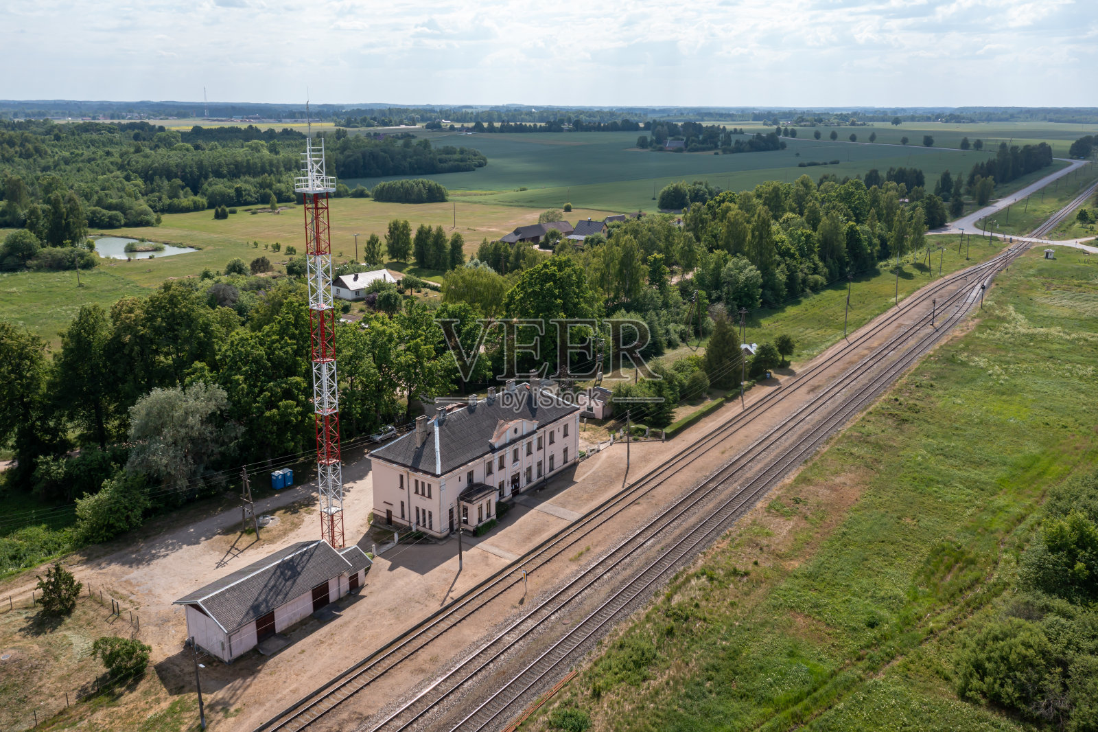 拉脱维亚多贝利市比克斯蒂教区耶尔加瓦-利耶帕亚线比克斯蒂火车站照片摄影图片