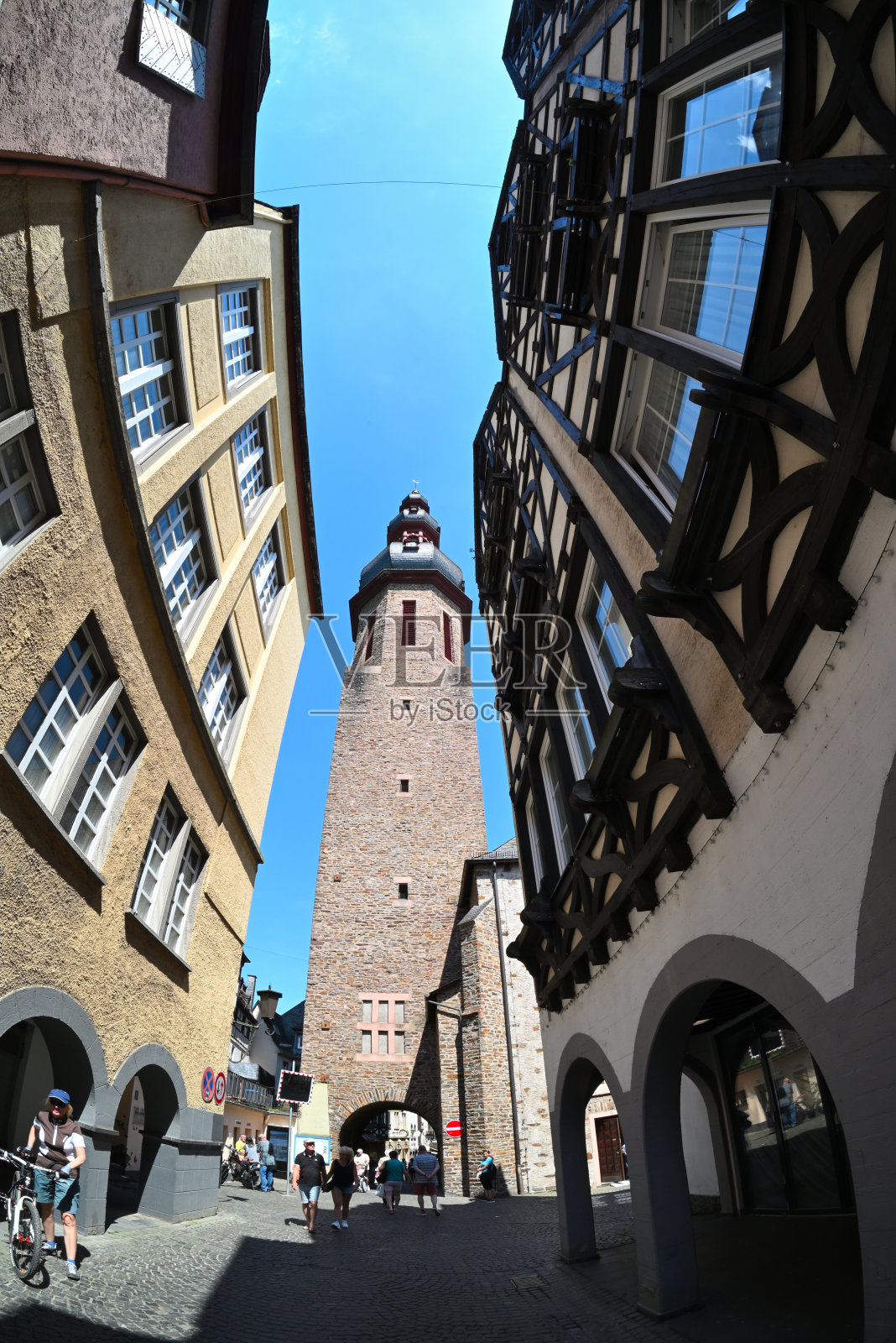 科切姆市市场广场上的半木结构房屋照片摄影图片