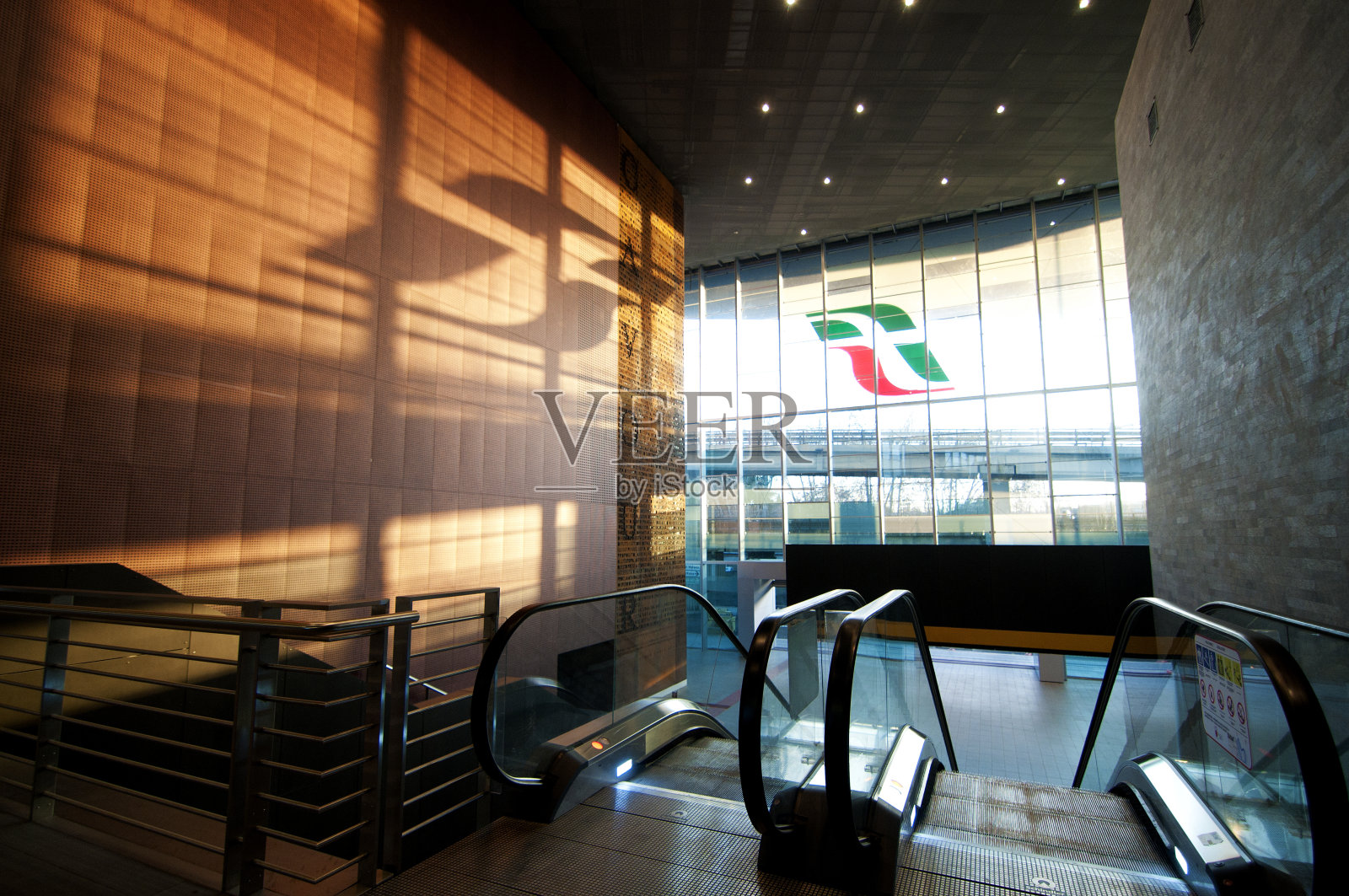 新Tiburtina站照片摄影图片