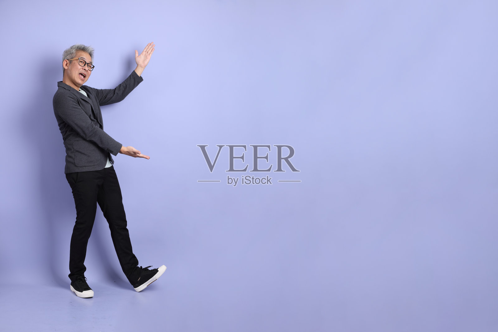 50年代的亚洲商人照片摄影图片