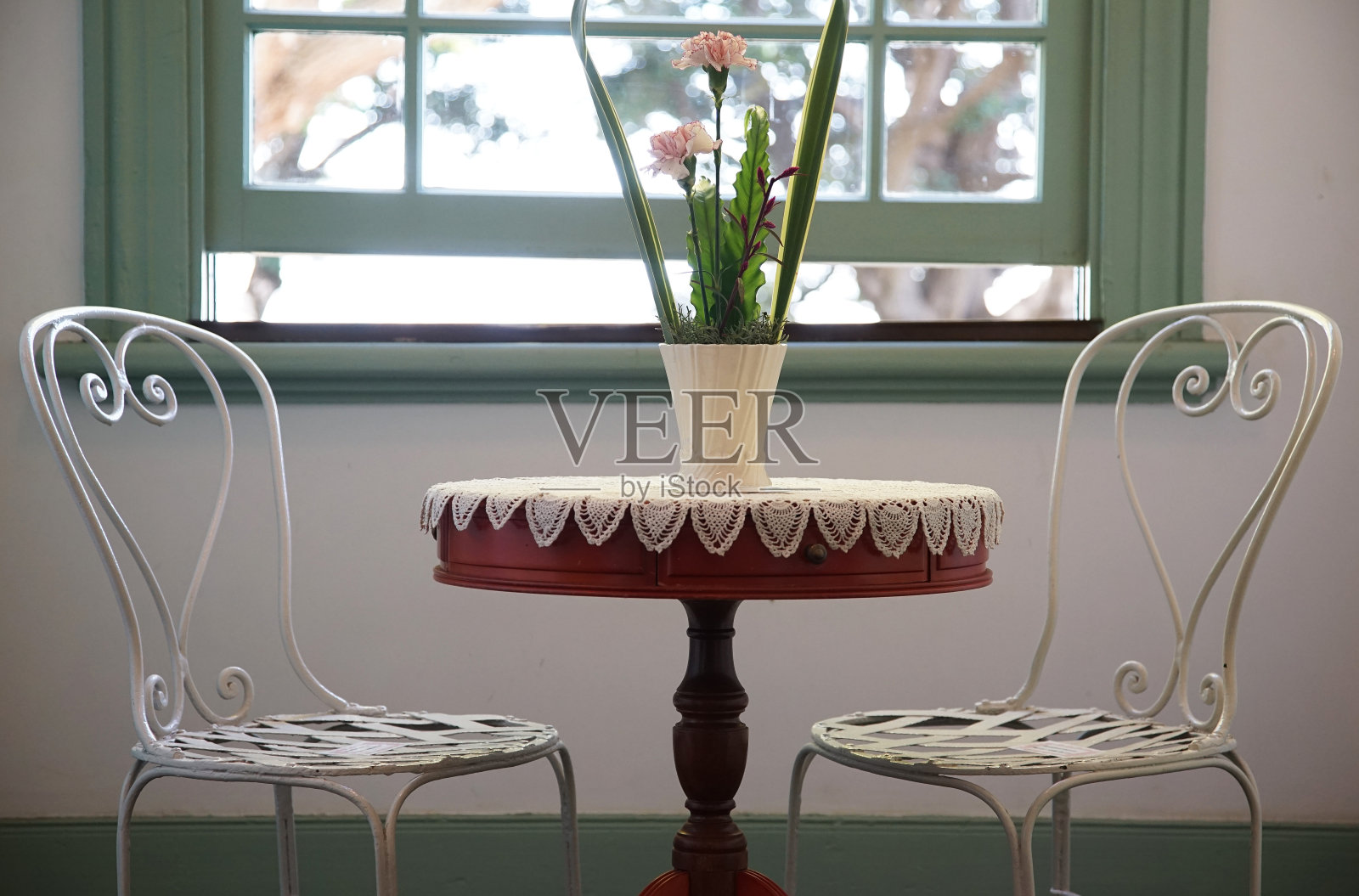 有窗的房间照片摄影图片