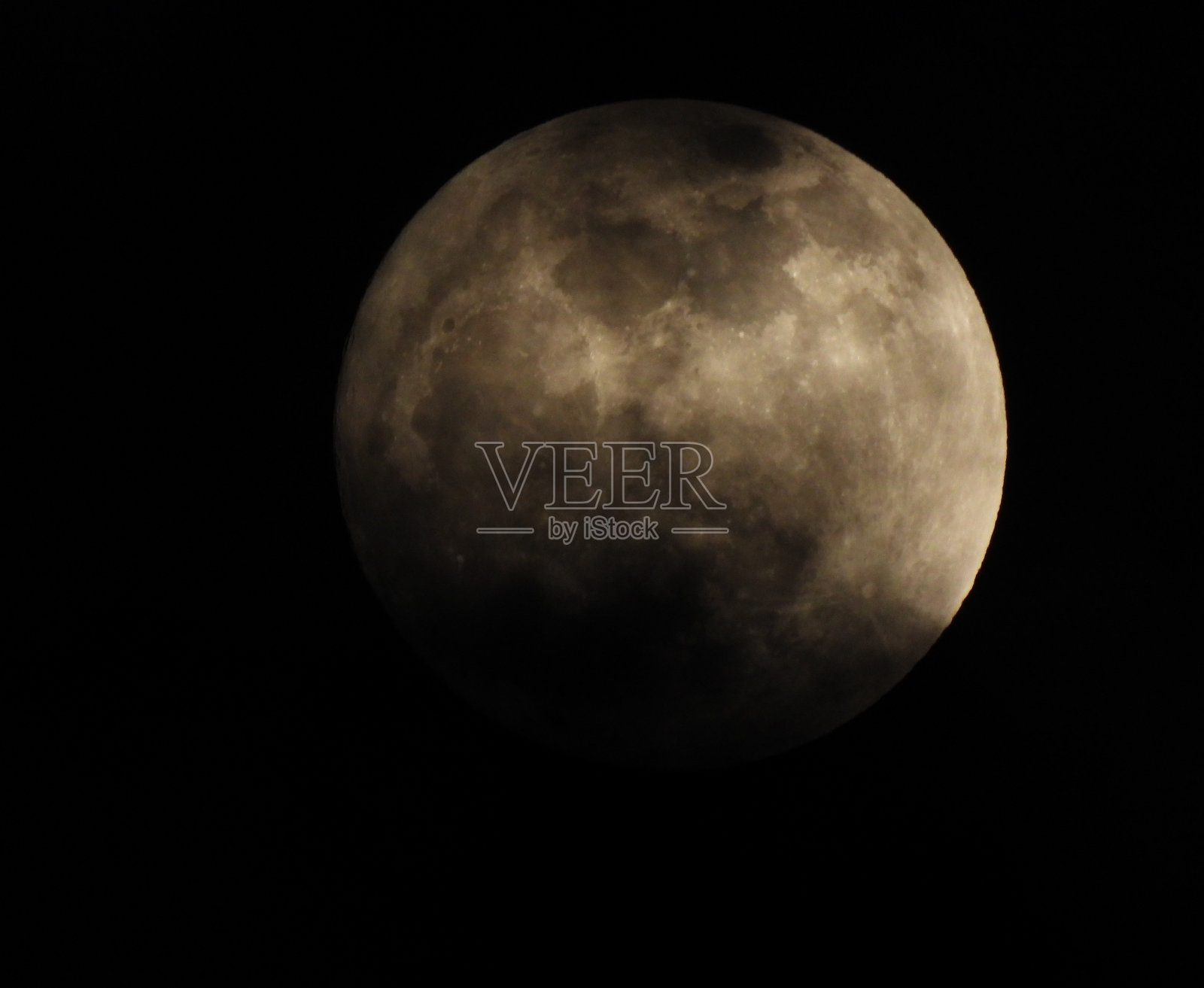 满月，云滚滚而来照片摄影图片