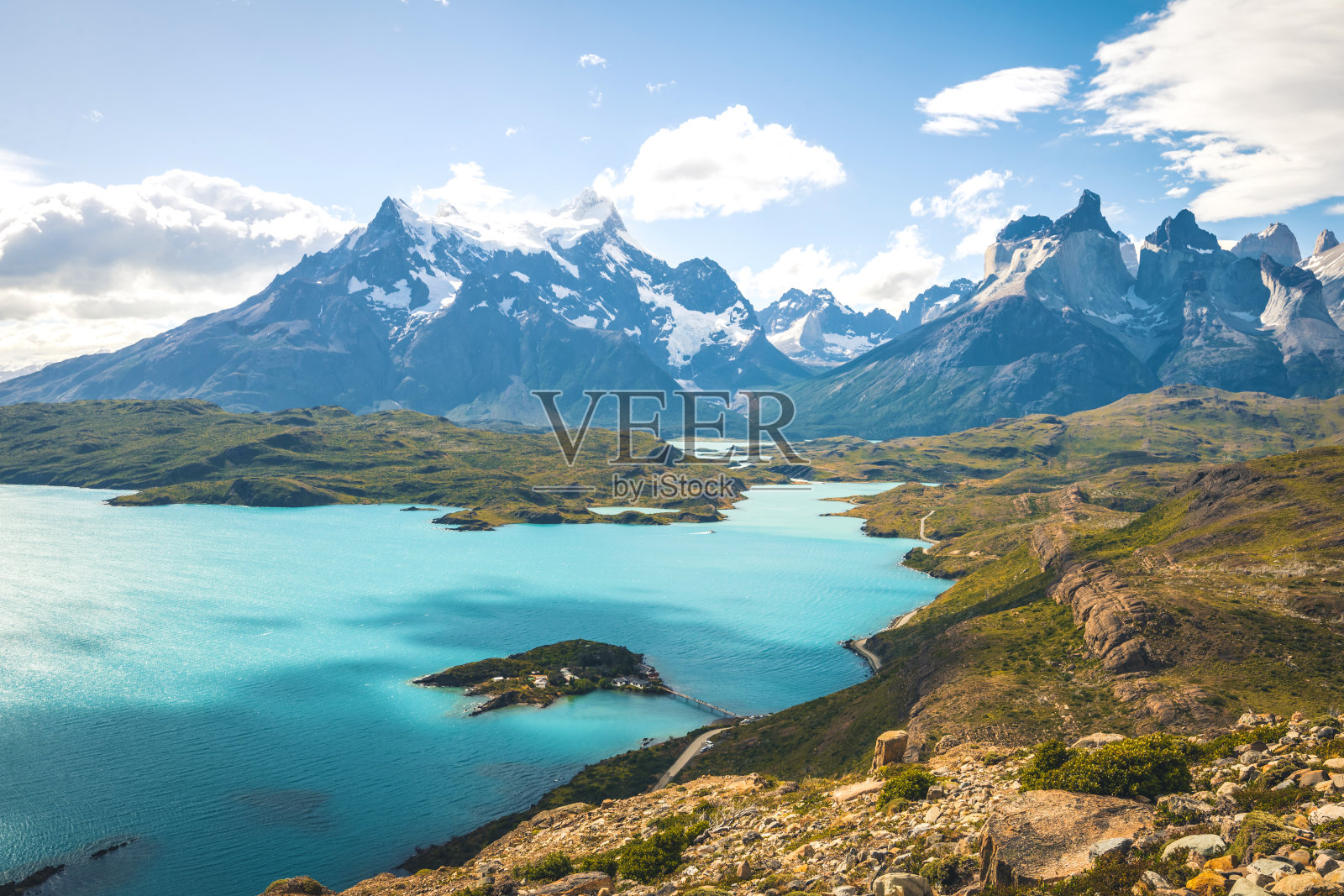 智利巴塔哥尼亚-托里斯德尔潘恩国家公园的佩霍湖全景照片摄影图片