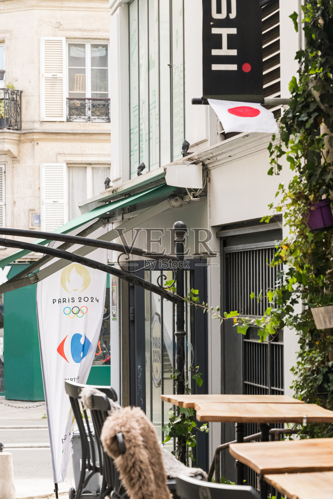 舒适的巴黎街头咖啡馆照片摄影图片